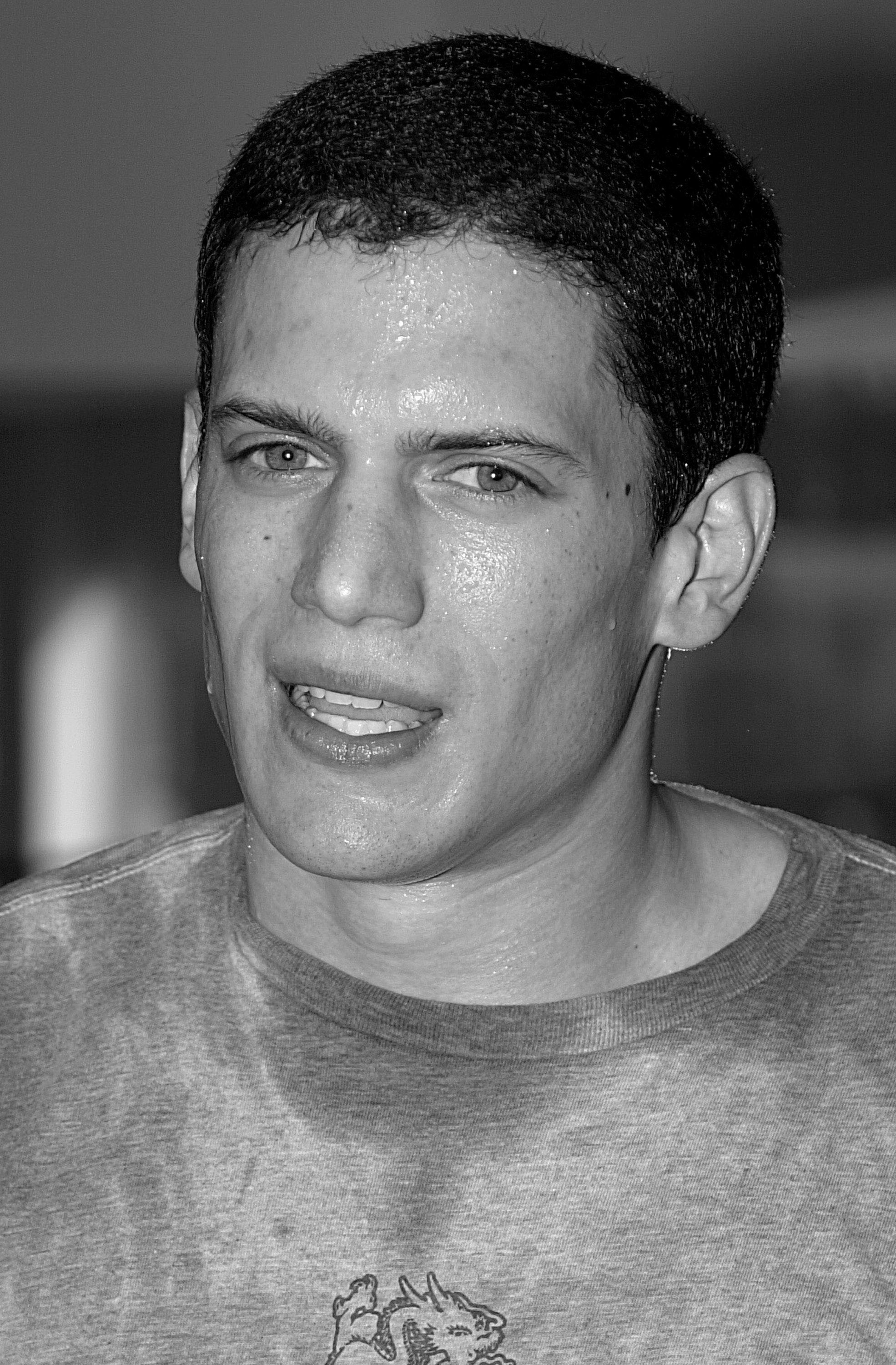 The actor pictured training at the boxing gym on March 3, 2002, in Hollywood, California. | Source: Getty Images