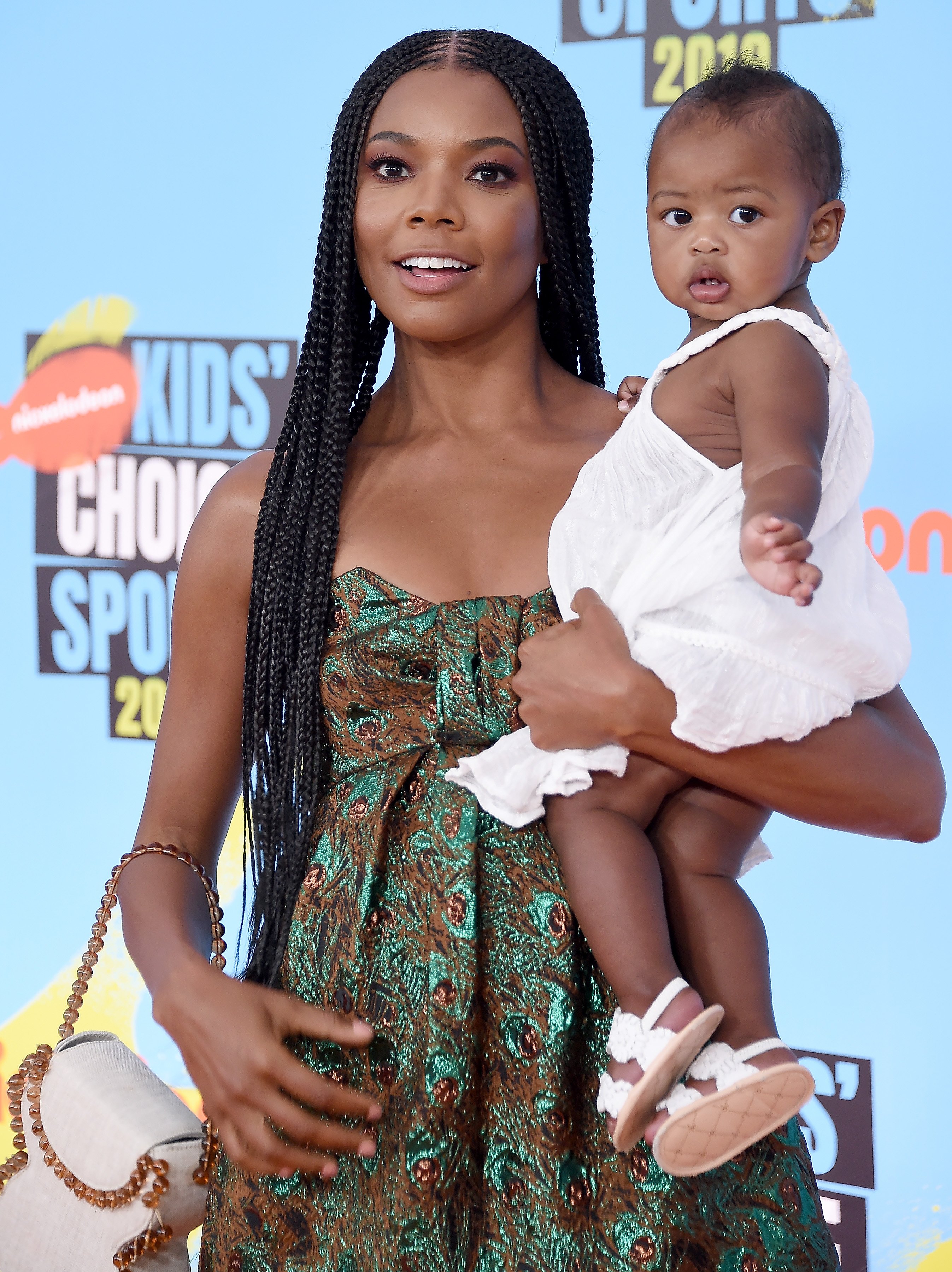 Gabrielle Union and Kaavia James Union Wade pictured at the Nickelodeon Kids' Choice Sports 2019 at Barker Hangar on July 11, 2019 in Santa Monica, California. | Source: Getty Images