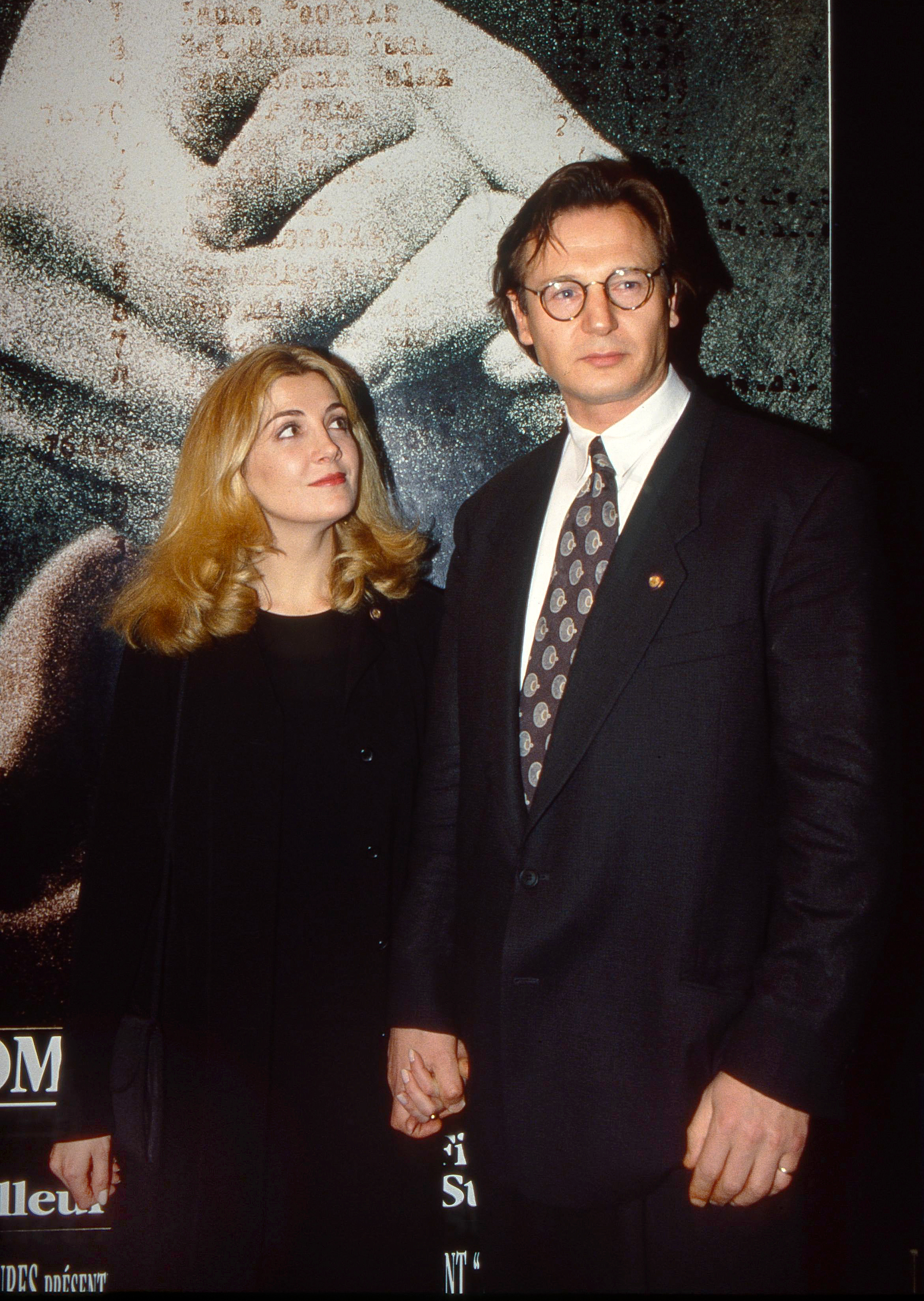 Natasha Richardson and Liam Neeson at the "Schindler's List" premiere in Paris, France on February 28, 1994 | Source: Getty Images