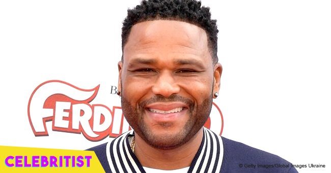 Anthony Anderson's son stops hearts in throwback photo with his father, Barack and Michelle Obama