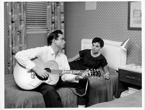Johnny Cash and Vivian Liberto in circa 1957. | Photo: Getty Images