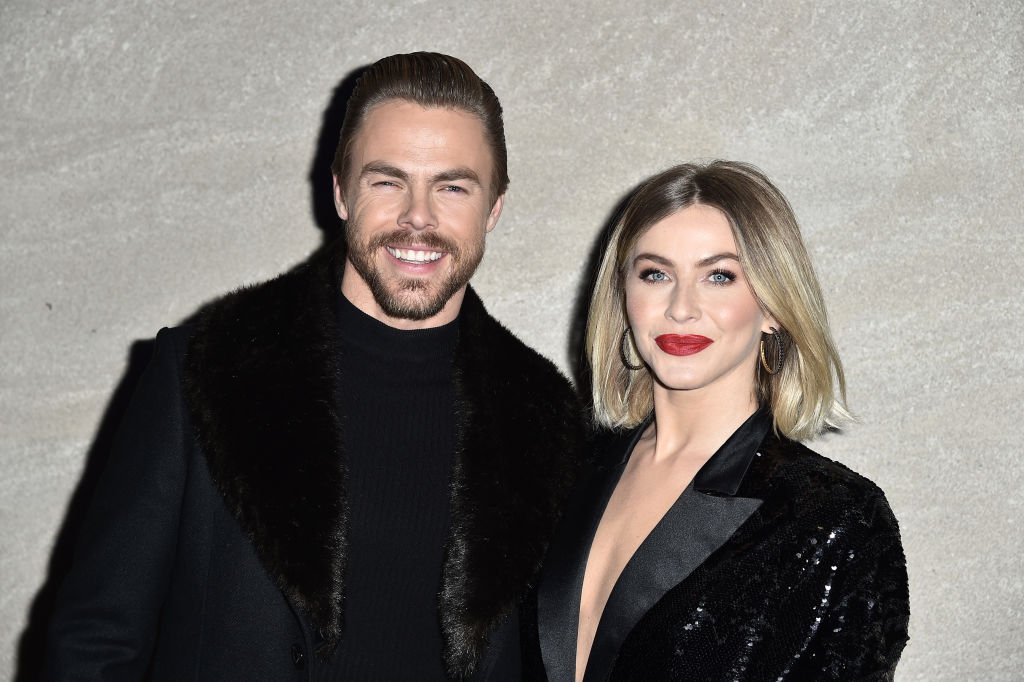 Derek Hough and Julianne Hough attends the 87th Annual Rockefeller Center Christmas Tree Lighting Ceremony at Rockefeller Center | Photo: Getty Images