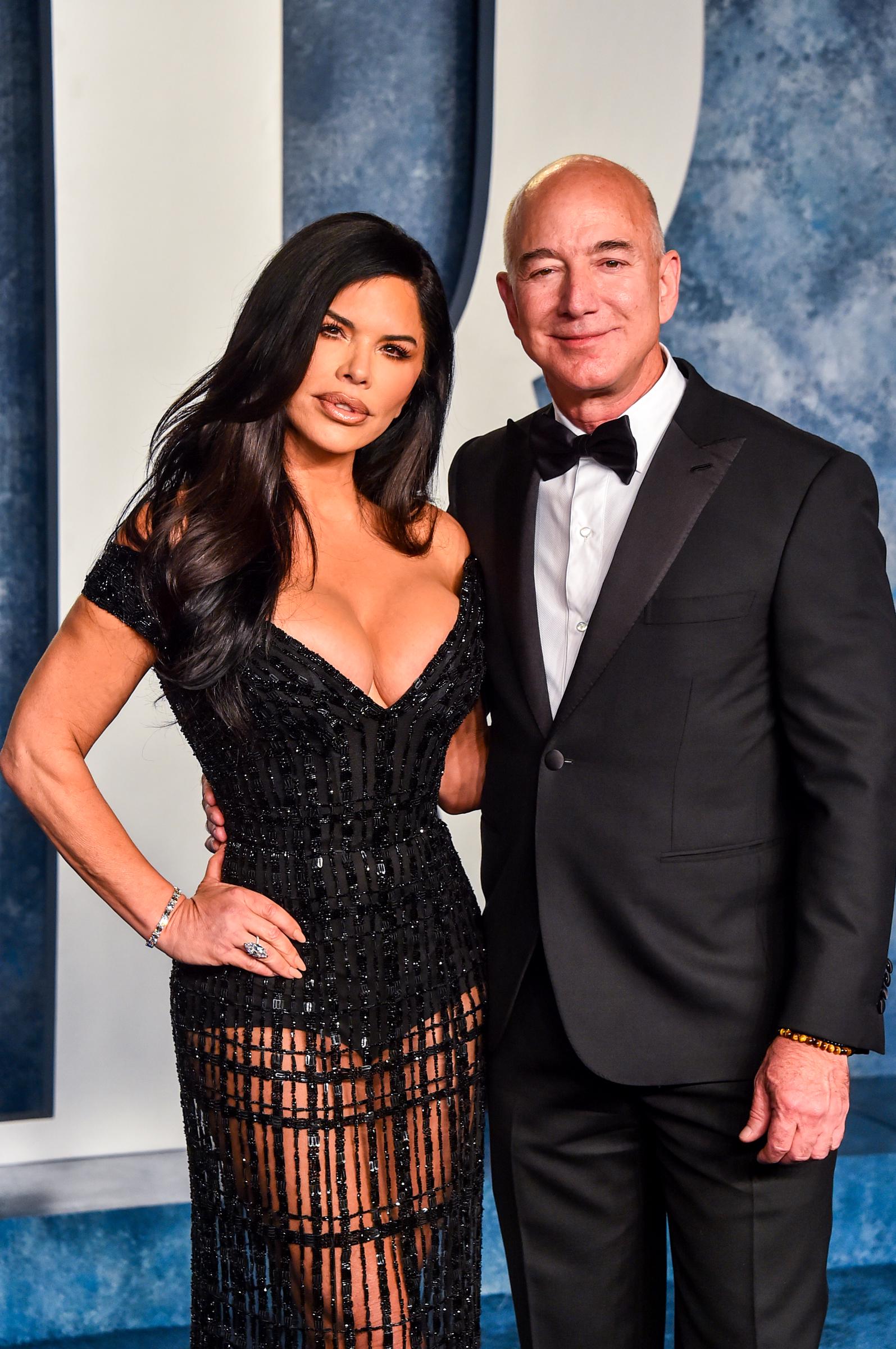 Lauren Sánchez Bezos and Jeff Bezos at the Vanity Fair Oscar Party in Beverly Hills, California on March 12, 2023. | Source: Getty Images