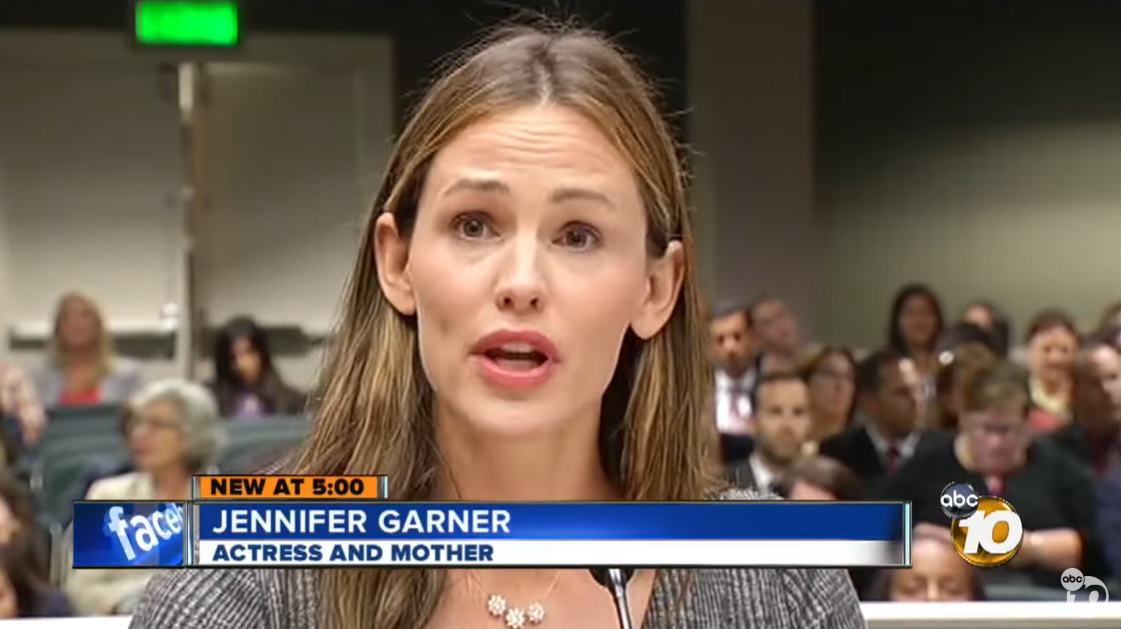 Jennifer Garner urges California lawmakers to back legislation enforcing stricter penalties on paparazzi who harass celebrities and their children. | Source: YouTube/abc10news