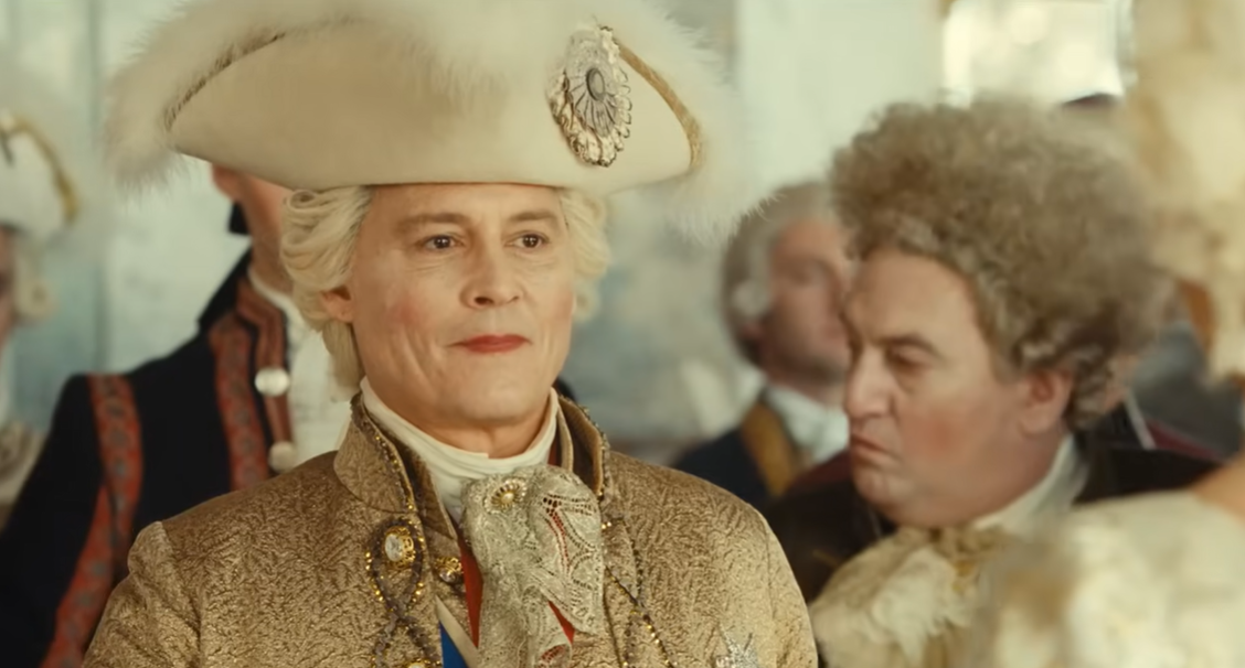 Johnny Depp as King Louis XV in the film "Jeanne Du Barry." | Source: YouTube/PalaceFilms