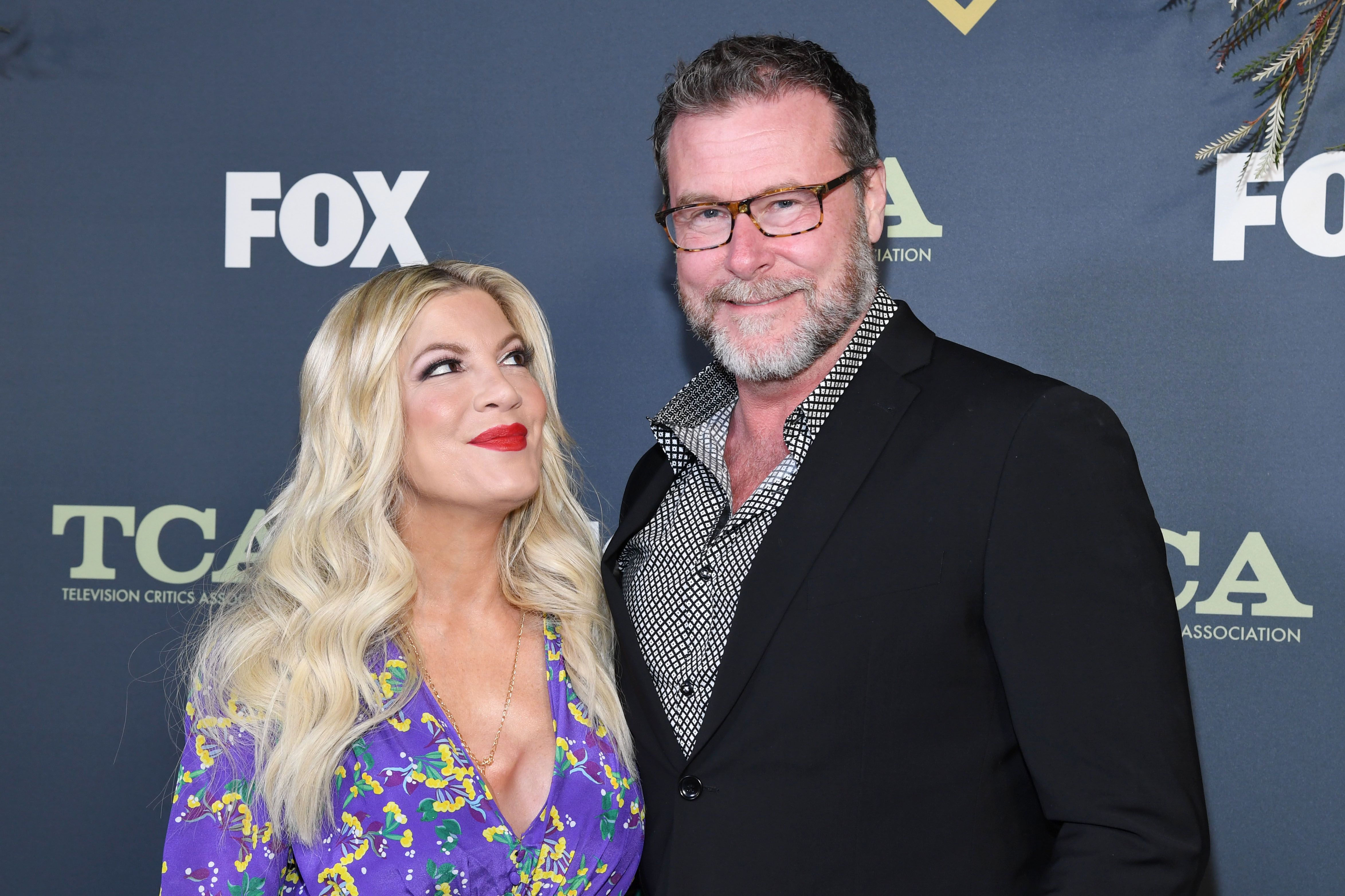 Tori Spelling and Dean McDermott at Fox Winter TCA at The Fig House on February 06, 2019, in Los Angeles, California | Photo: Amy Sussman/Getty Images