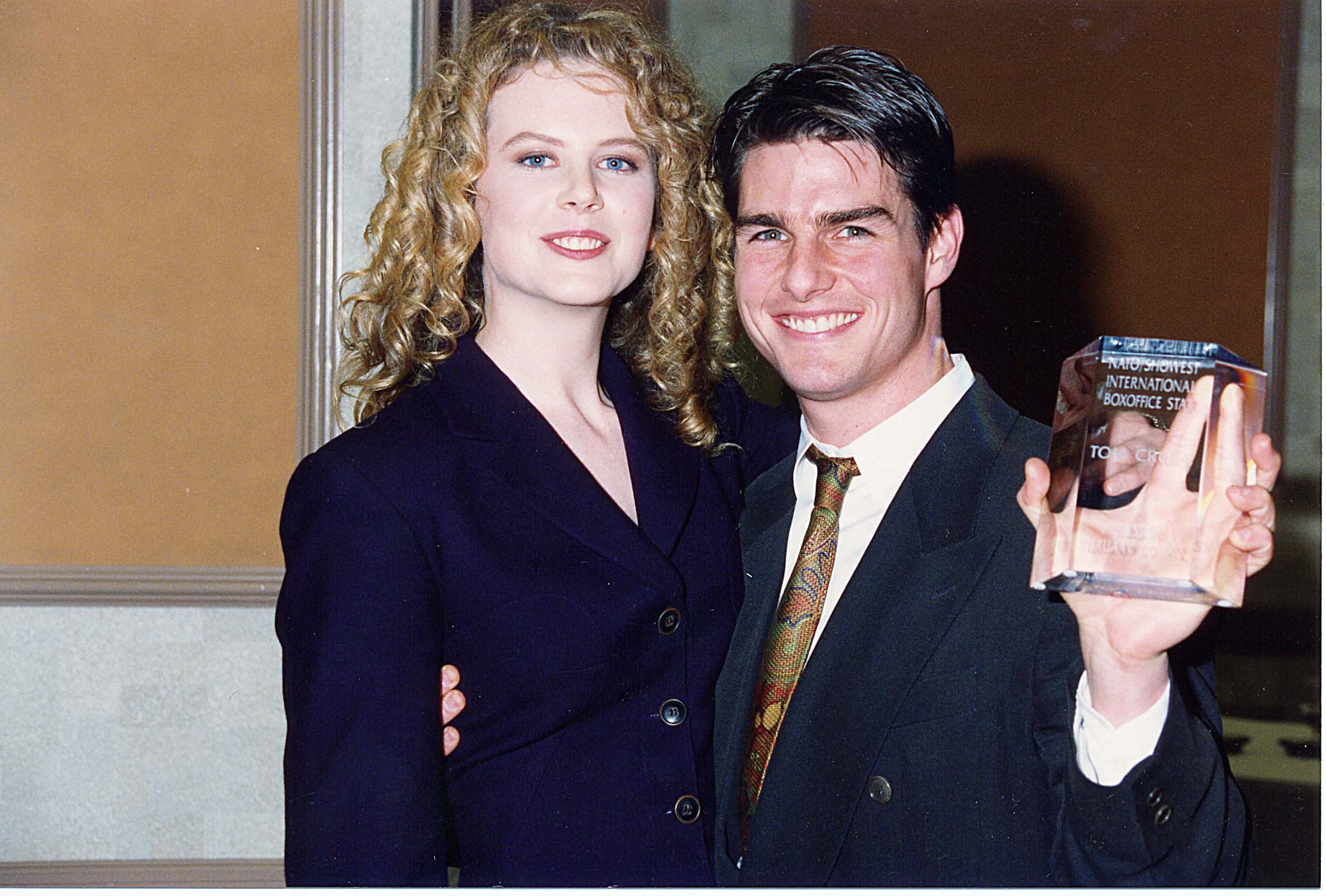 Nicole Kidman and Tom Cruise at the 1992 ShoWest in Las Vegas | Source: Getty Images