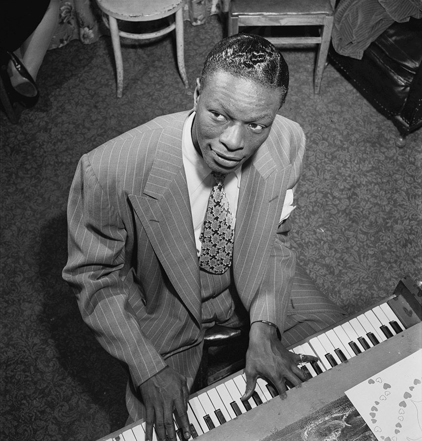Nat King Cole in New York in June 1947 | Source: Wikimedia Commons