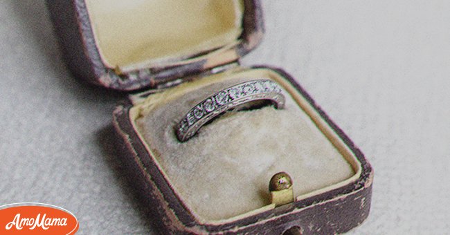 Anillo de brillantes. | Foto: Shutterstock