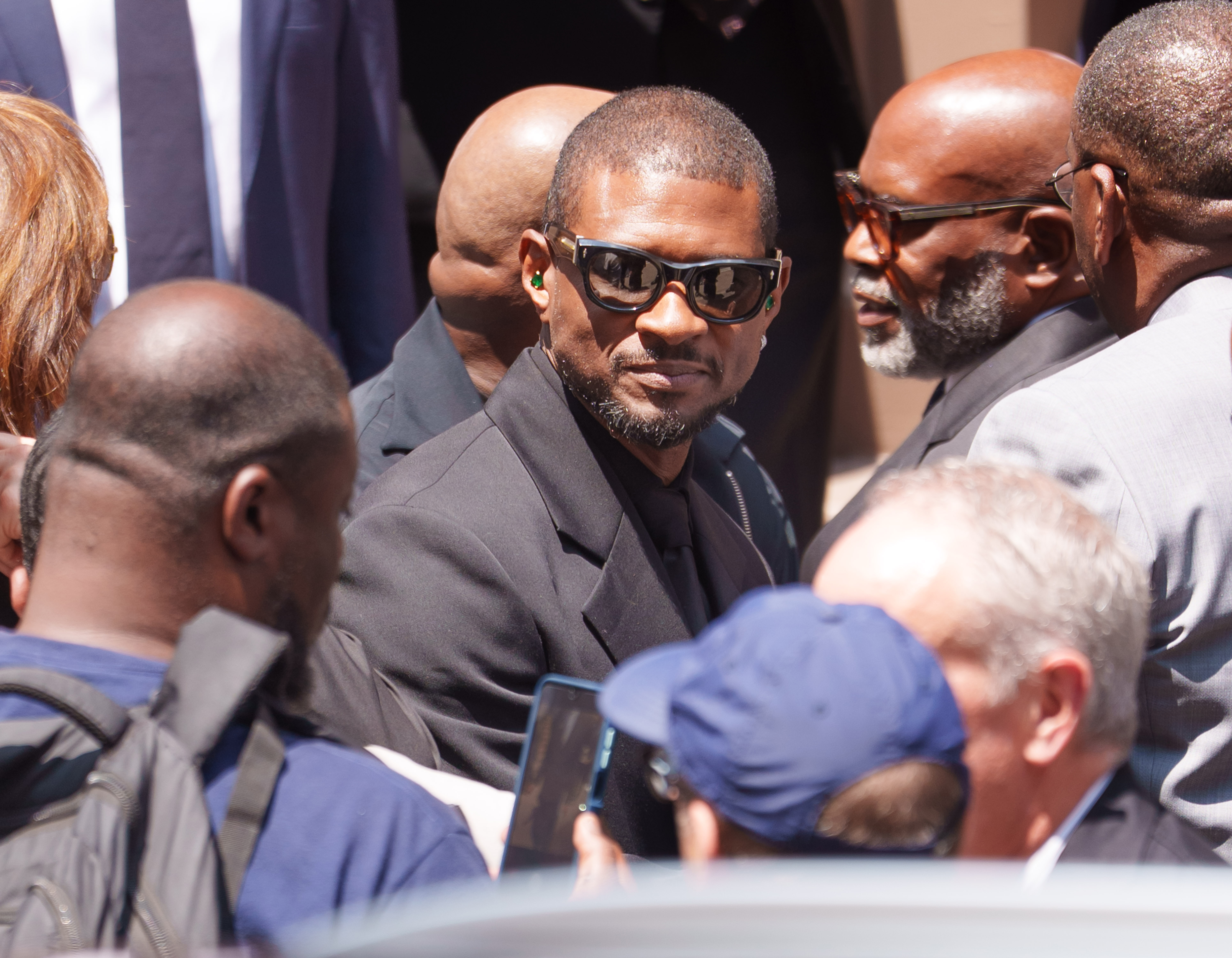 Over the course of his career, Usher became one of the music industry's biggest stars during an era in which Clive Davis remained one of its most influential executives. | Source: Getty Images