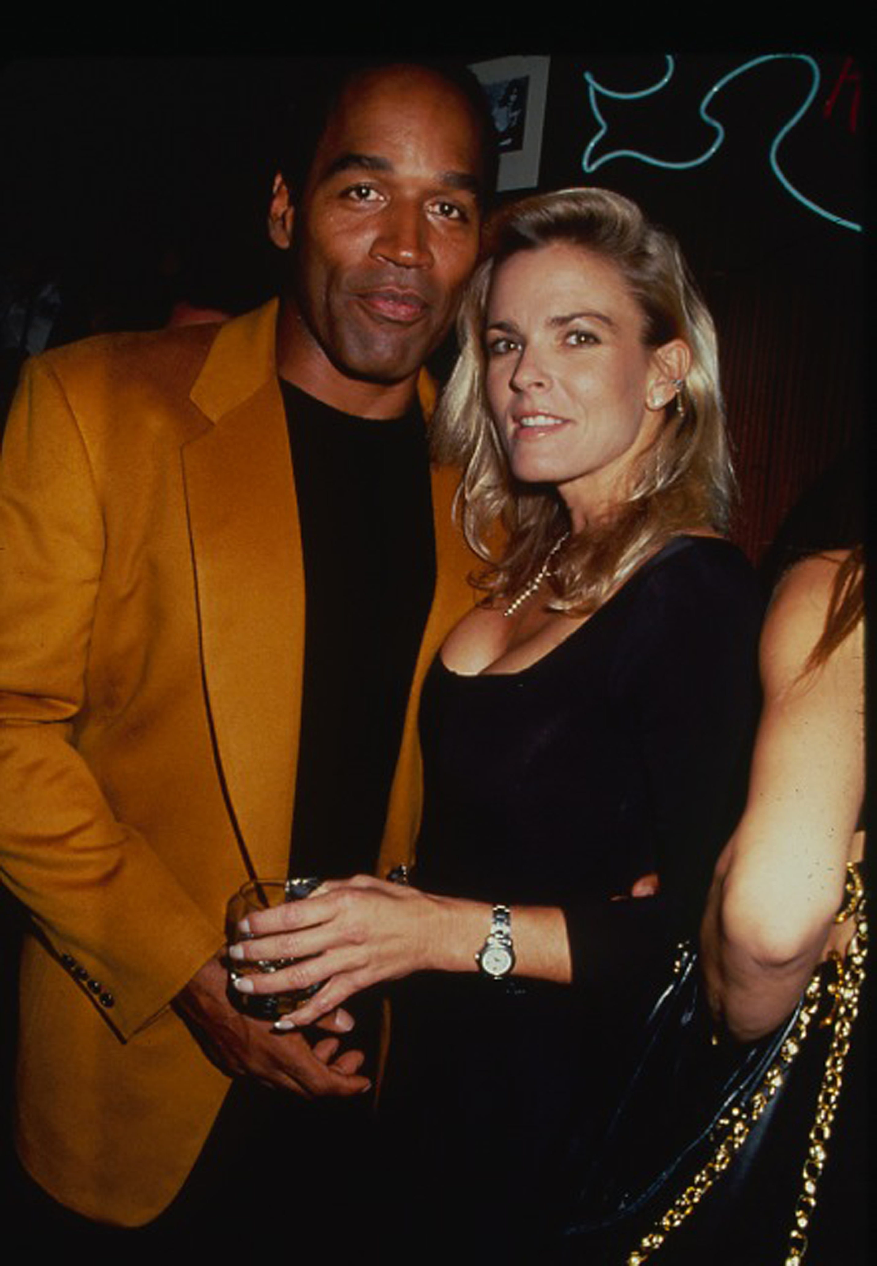 O.J. Simpson and Nicole Brown Simpson at a party at the Harley Davidson Cafe in 1993 in New York. | Source: Getty Images