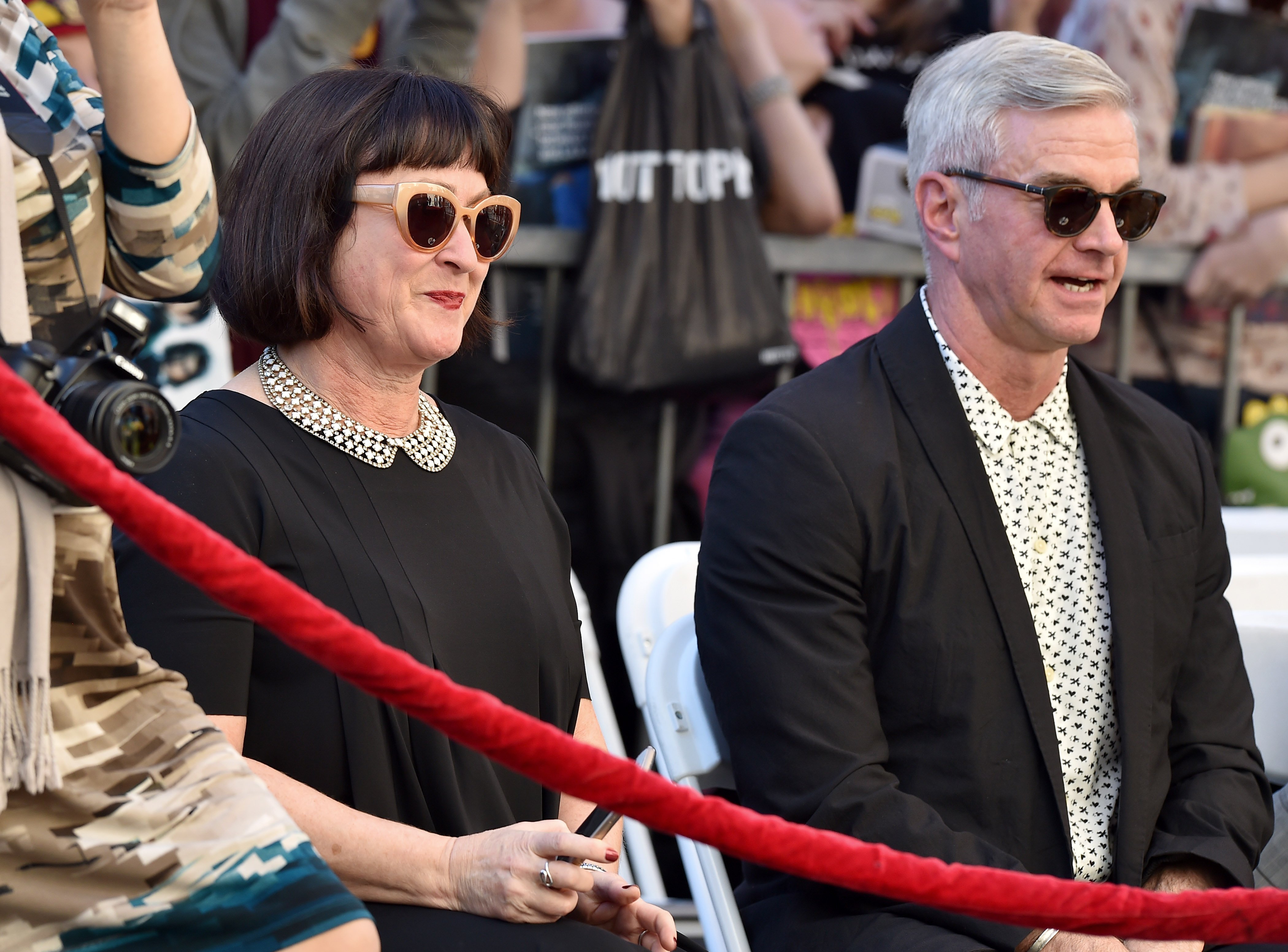 Marcia Gresham ve Alan Radcliffe, oğulları Daniel Radcliffe'i 12 Kasım 2015'te Hollywood, California'da Hollywood Walk of Fame'de bir yıldızla onurlandıran törene katıldılar.  Kaynak: Getty Images