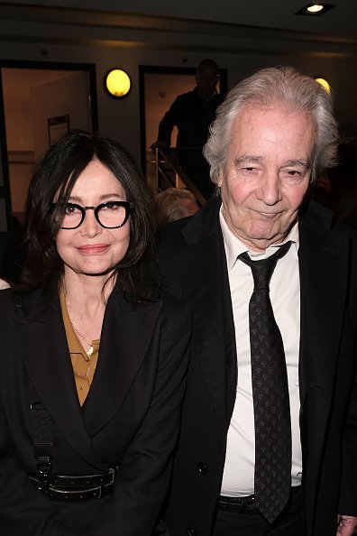 Evelyne Bouix et Pierre Arditi assistent au Gala de bienfaisance contre la maladie d'Alzheimer à l'Olympia à Paris, France. | Photo : Getty Images Evelyne Bouix et Pierre Arditi assistent au Gala de bienfaisance contre la maladie d'Alzheimer à l'Olympia à Paris, France. | Photo : Getty Images