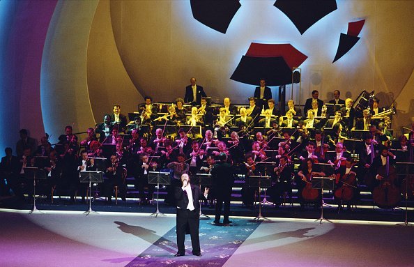 Luciano Pavarotti at the Palazzetto dello Sport in Rome, Italy in 1989 | Photo: Getty Images
