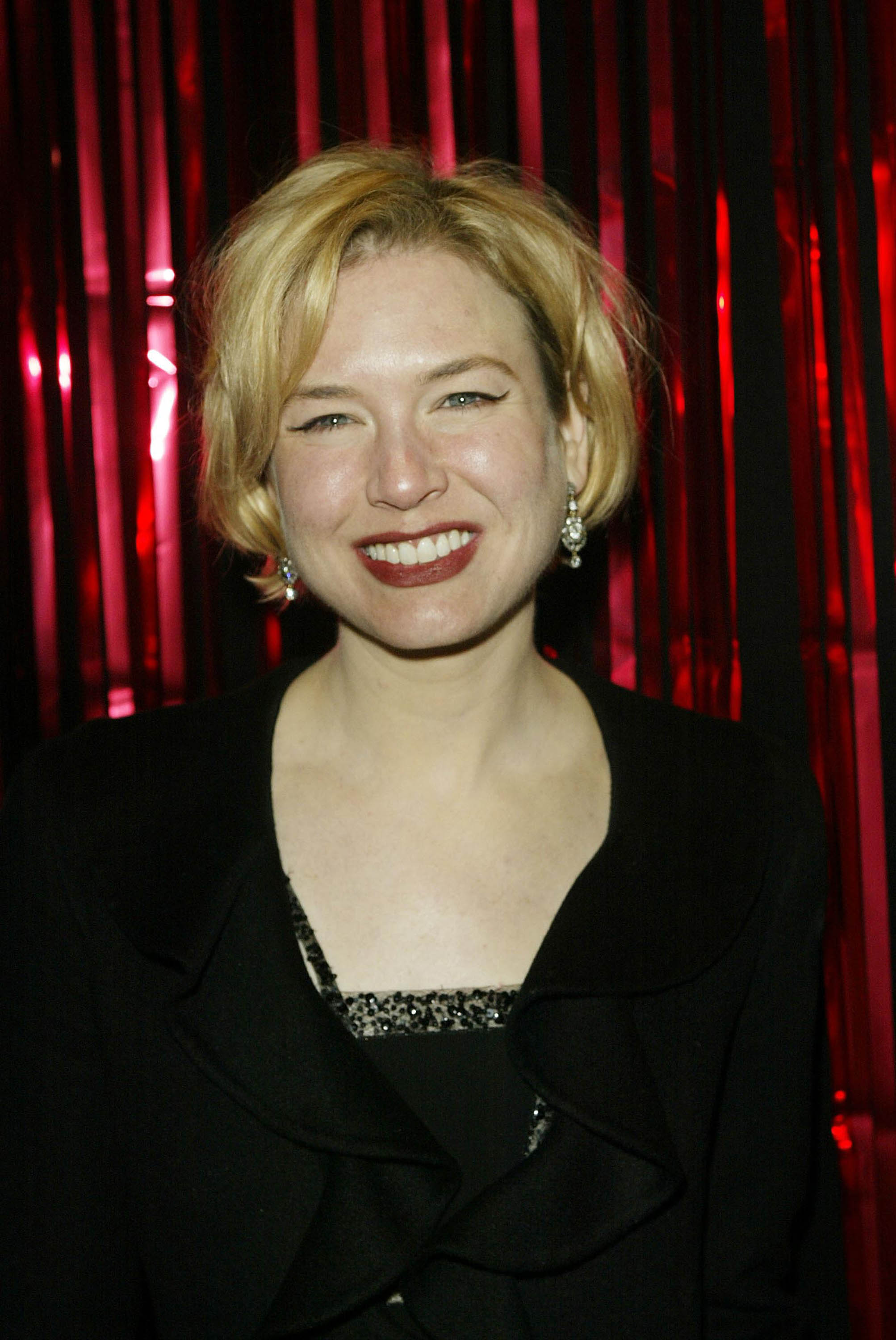 Renee Zellweger attends the "Chicago" film party at the Cafe Royal on December 8, 2002 in London. | Source: Getty Images