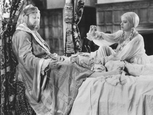 Charles Laughton and Elsa Lanchester in "The Private Life of Henry VIII" directed by Alexander Korda | Source: Wikimedia