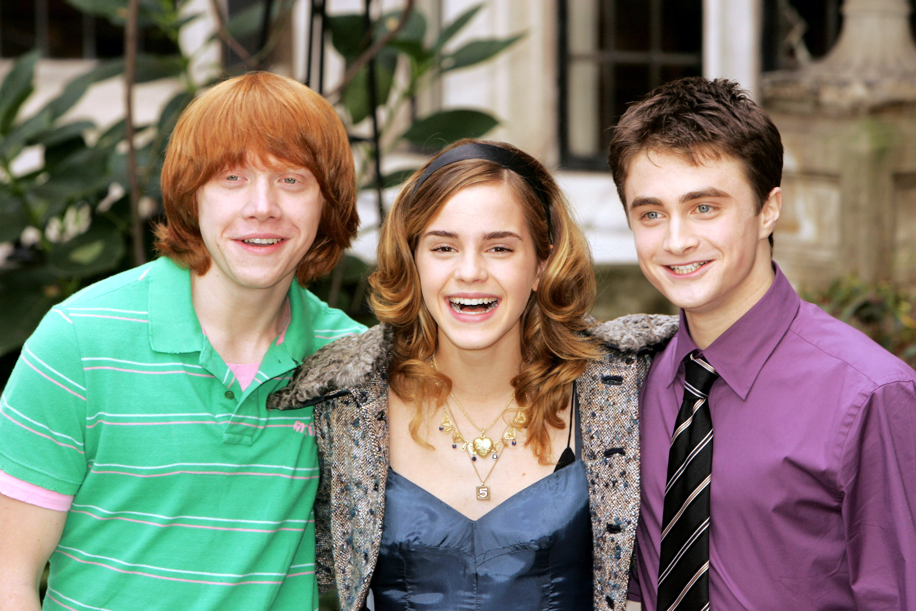 Rupert Grint, Emma Watson, and Daniel Radcliffe at a photocall for "Harry Potter And The Goblet Of Fire" in London, England on October 25, 2005 | Source: Getty Images