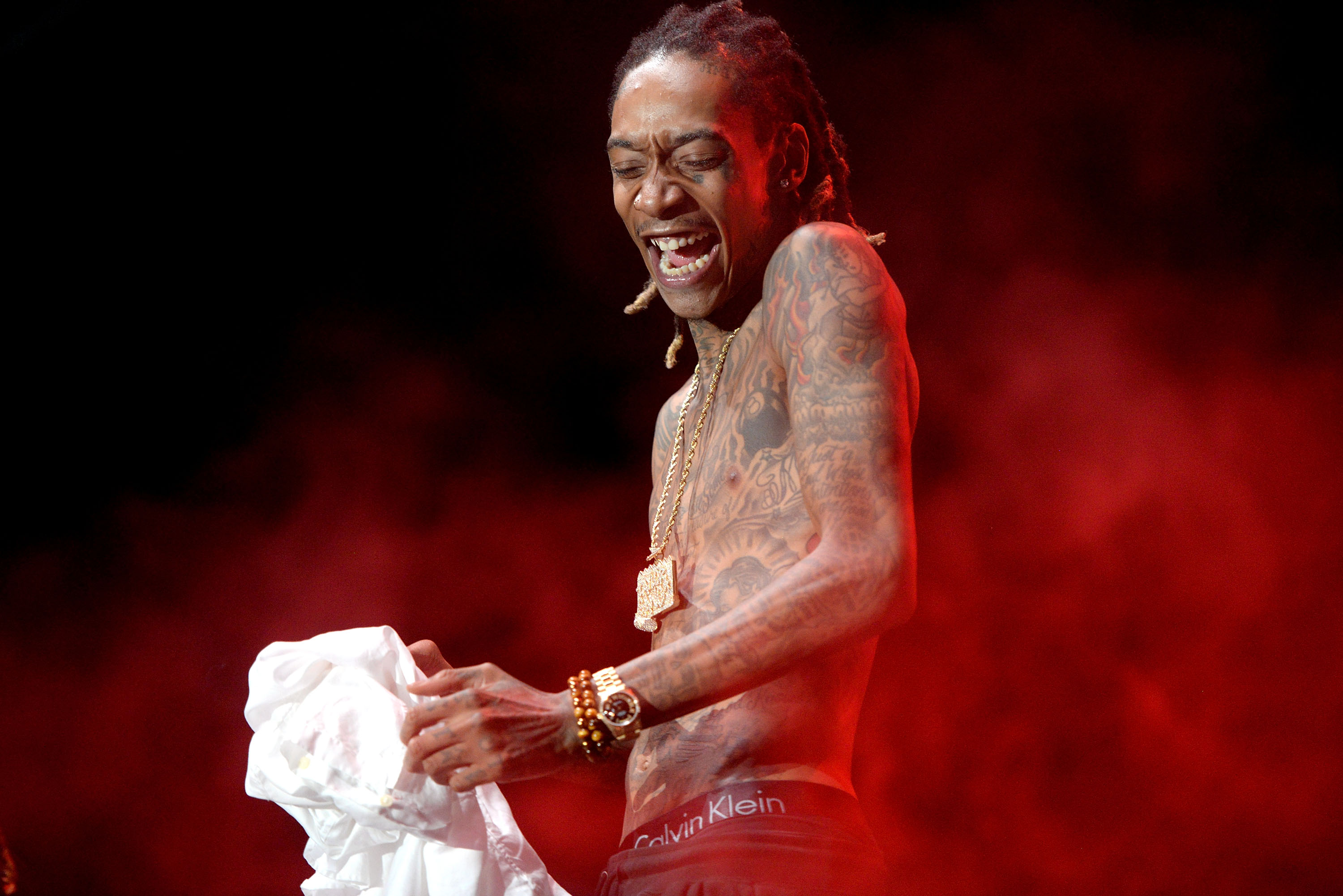 Wiz Khalifa onstage during the 92.3 Real Show at The Forum on November 5, 2016, in Inglewood, California. | Source: Getty Images
