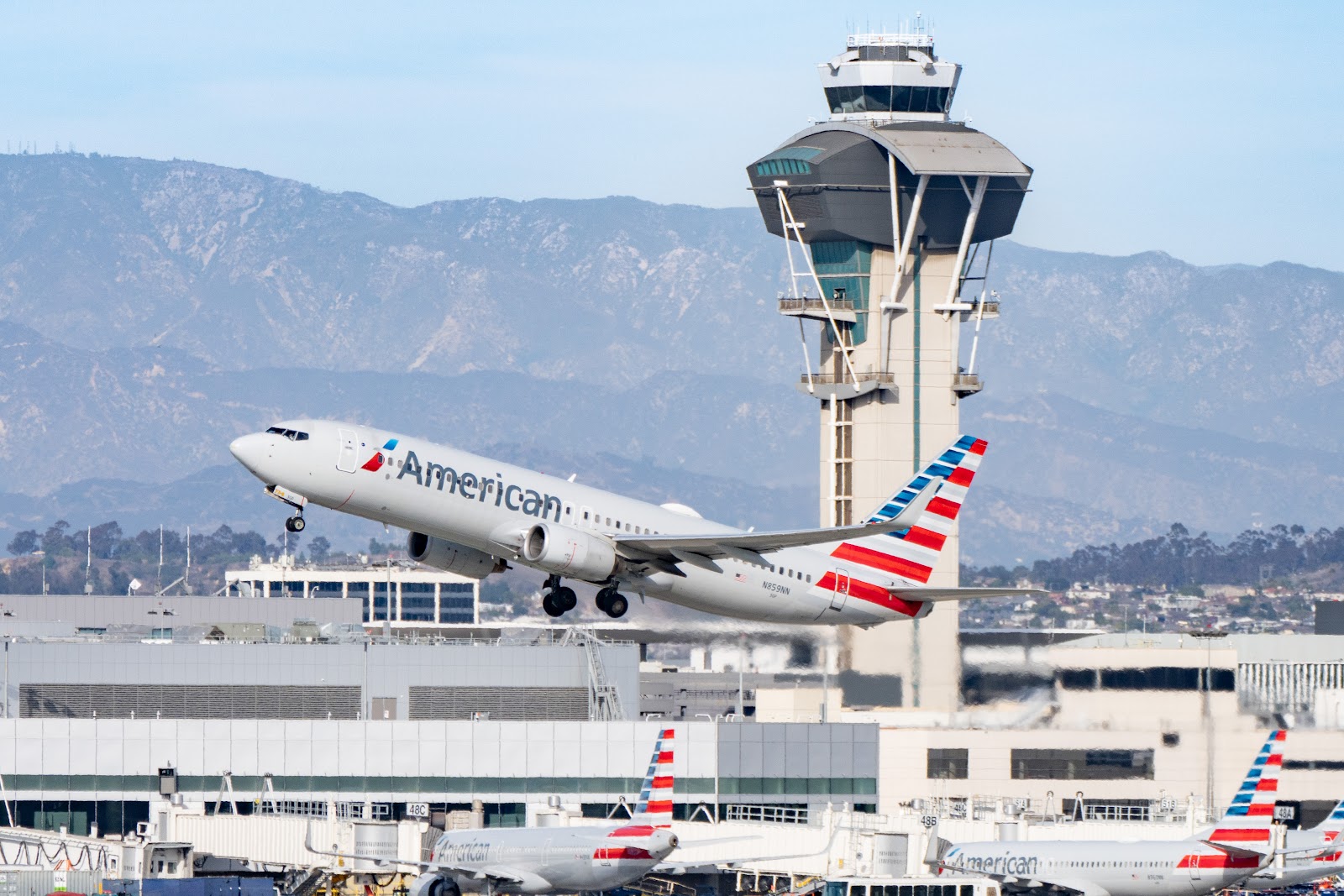 American Airlines plane ascending skyward | Source: Getty Images