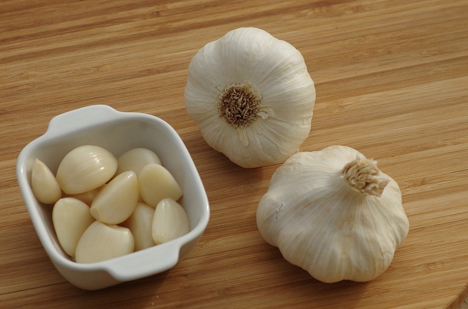 Consumir ajo crudo previene la presión alta-Imagen tomada de Pixabay Consumir ajo crudo previene la presión alta-Imagen tomada de Pixabay