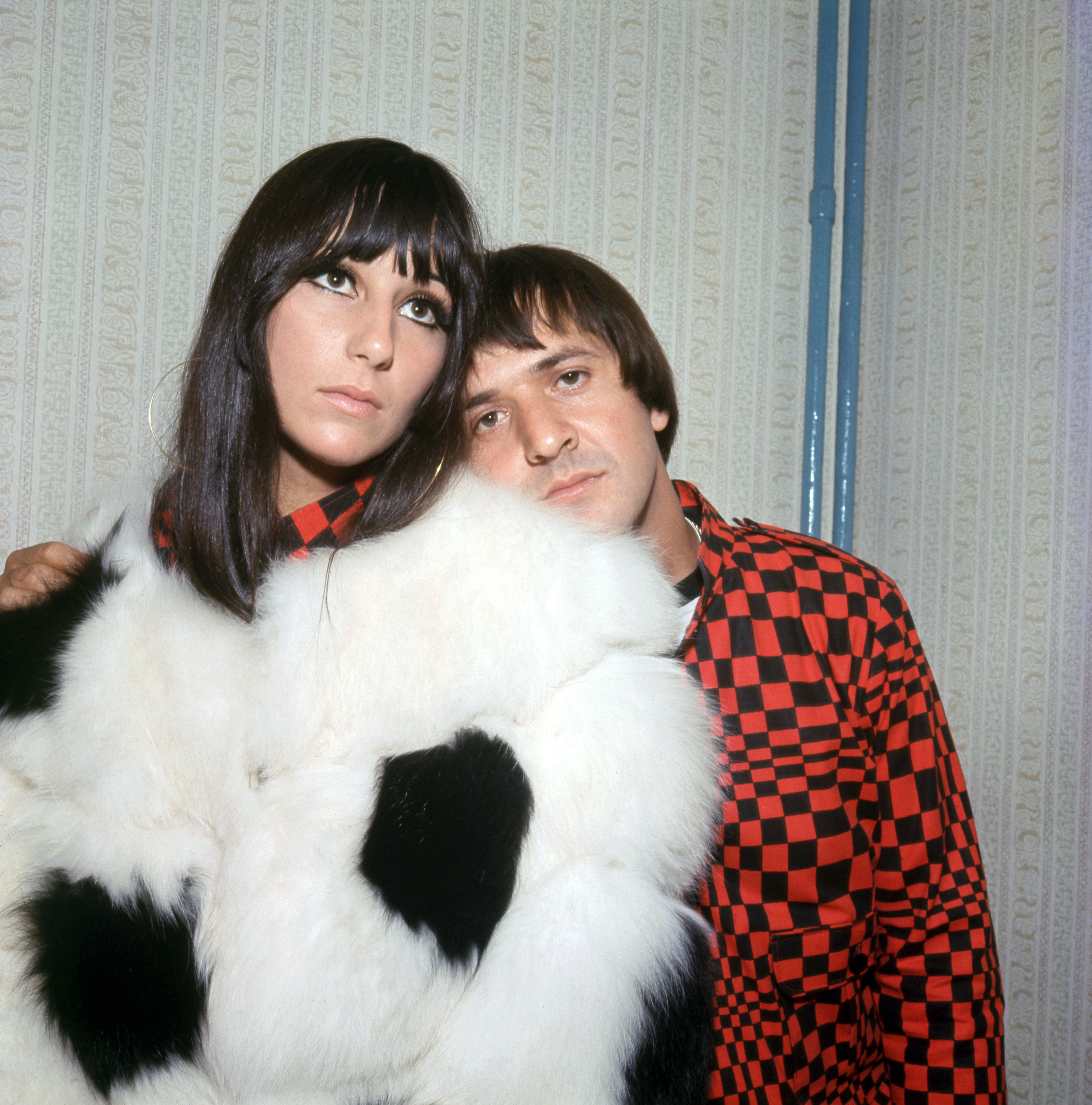Cher and Sonny Bono in London, England in 1966 | Source: Getty Images