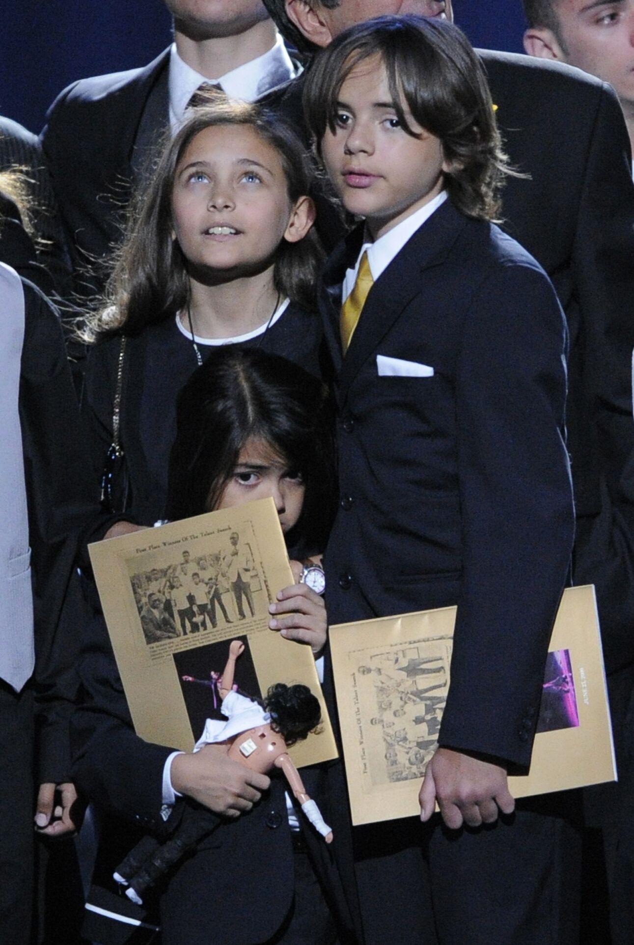 Paris Jackson, Prince Michael Jackson I and Prince Michael Jackson II onstage at the Michael Jackson public memorial service in July, 2009 | Source; Getty Images
