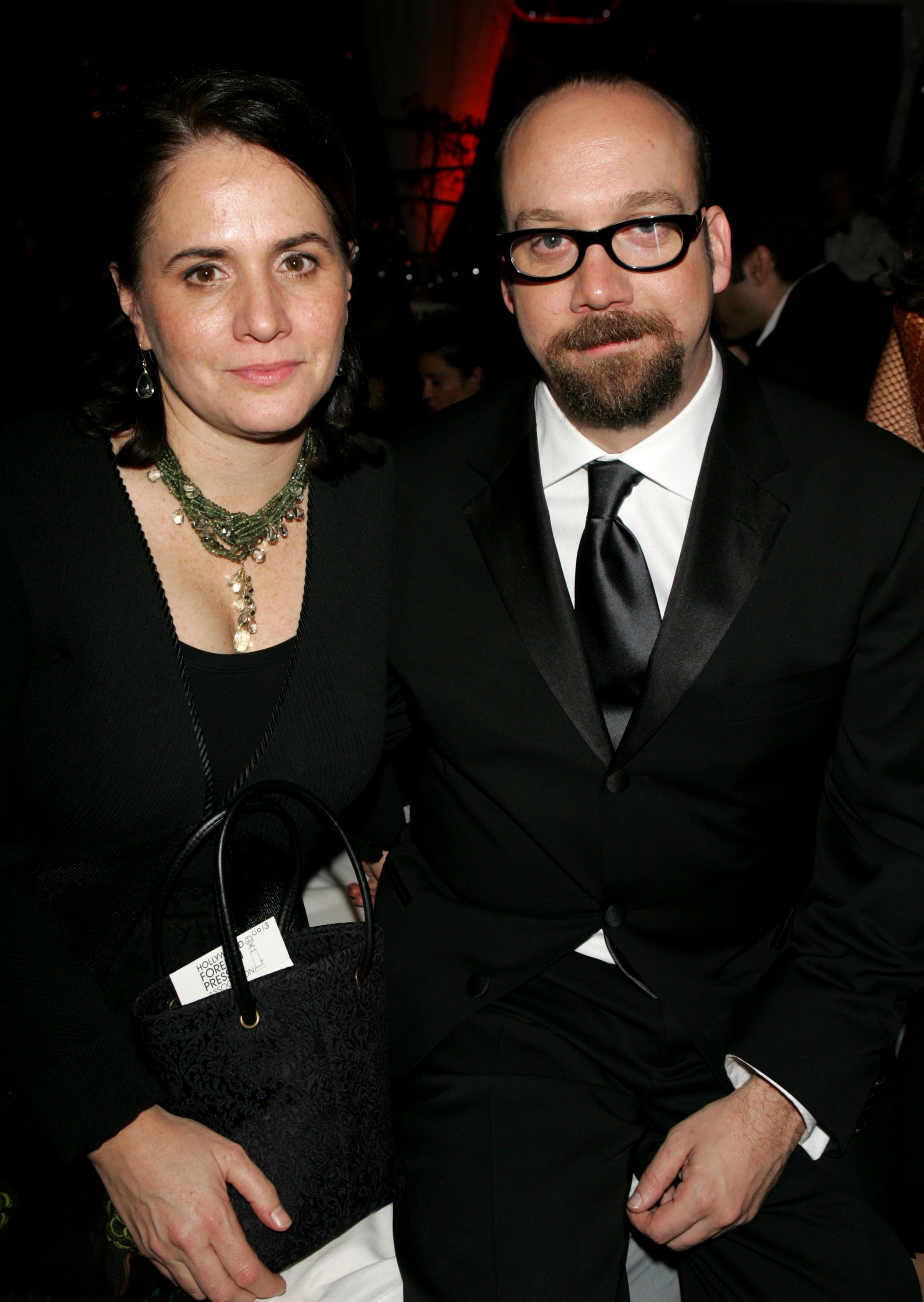 Paul Giamatti and Elizabeth Cohen Giamatti pose at the Fox Golden Globe After Party at the Beverly Hilton Hotel on January 16, 2004, in Beverly Hills, California. | Source: Getty Images