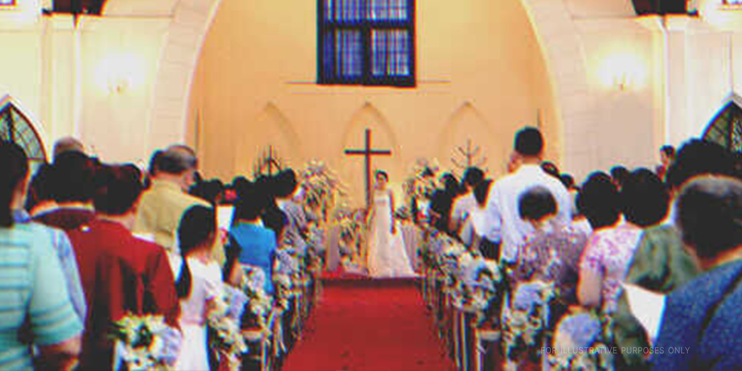 A bride is left alone at the altar. | Source: Shutterstock