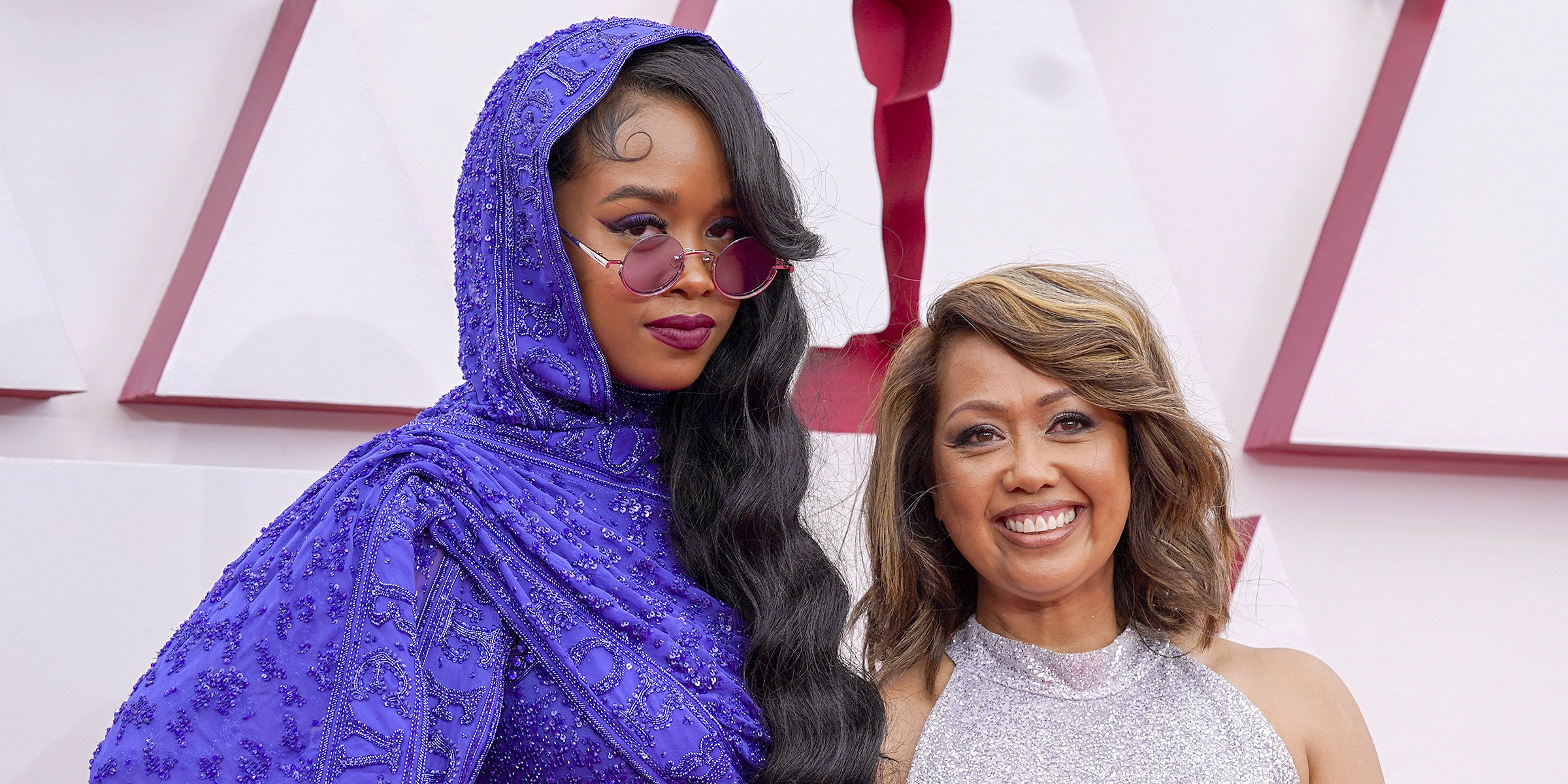 Singer H.E.R and her Mother Agnes Wilson | Source: Getty Images
