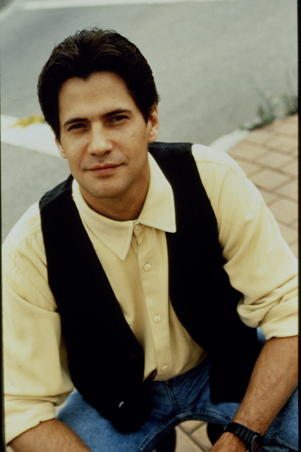 The "Melrose Place" actor circa 1993. | Source: Getty Images