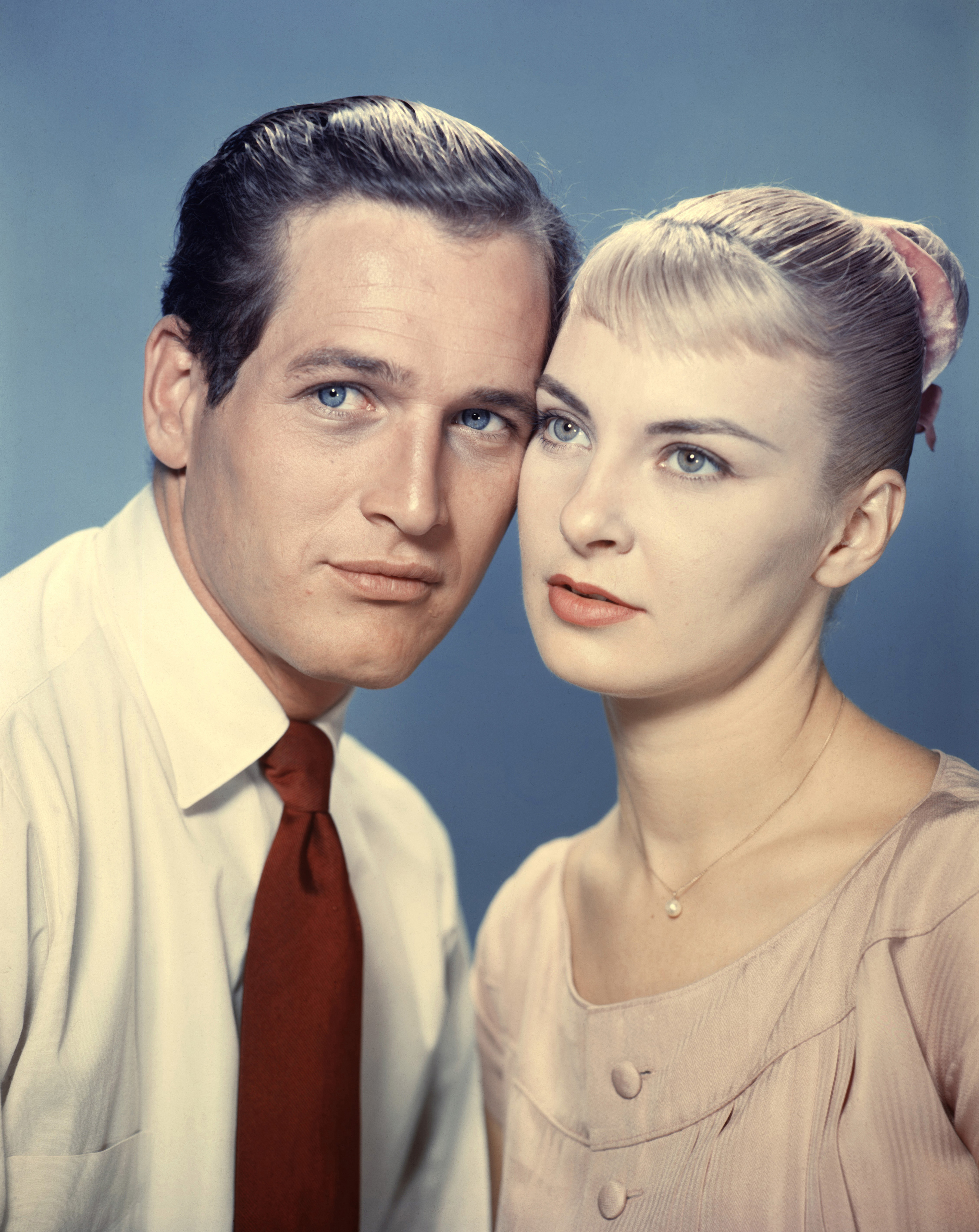 Joanne Woodward and Paul Newman on photographed 1958. | Source:Getty Images