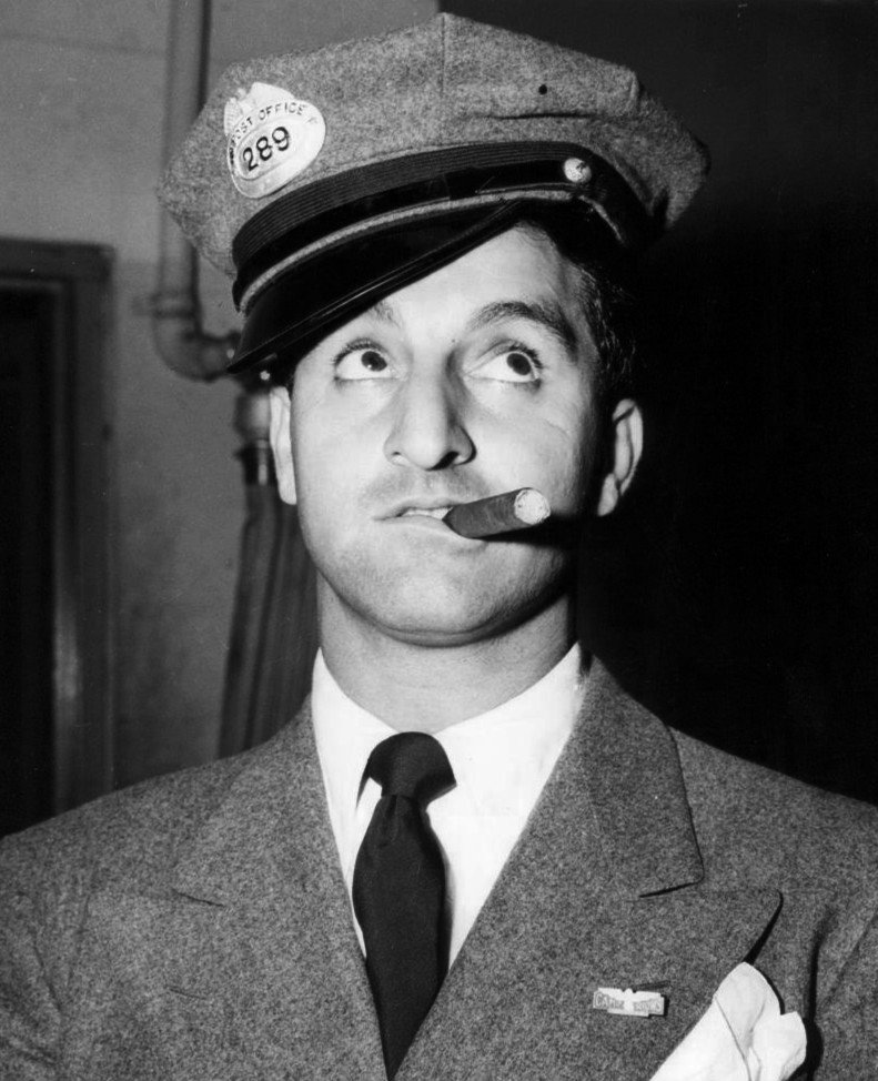 Danny Thomas as Jerry Dingle from the "Baby Snooks" radio show. | Source: Wikimedia Commons