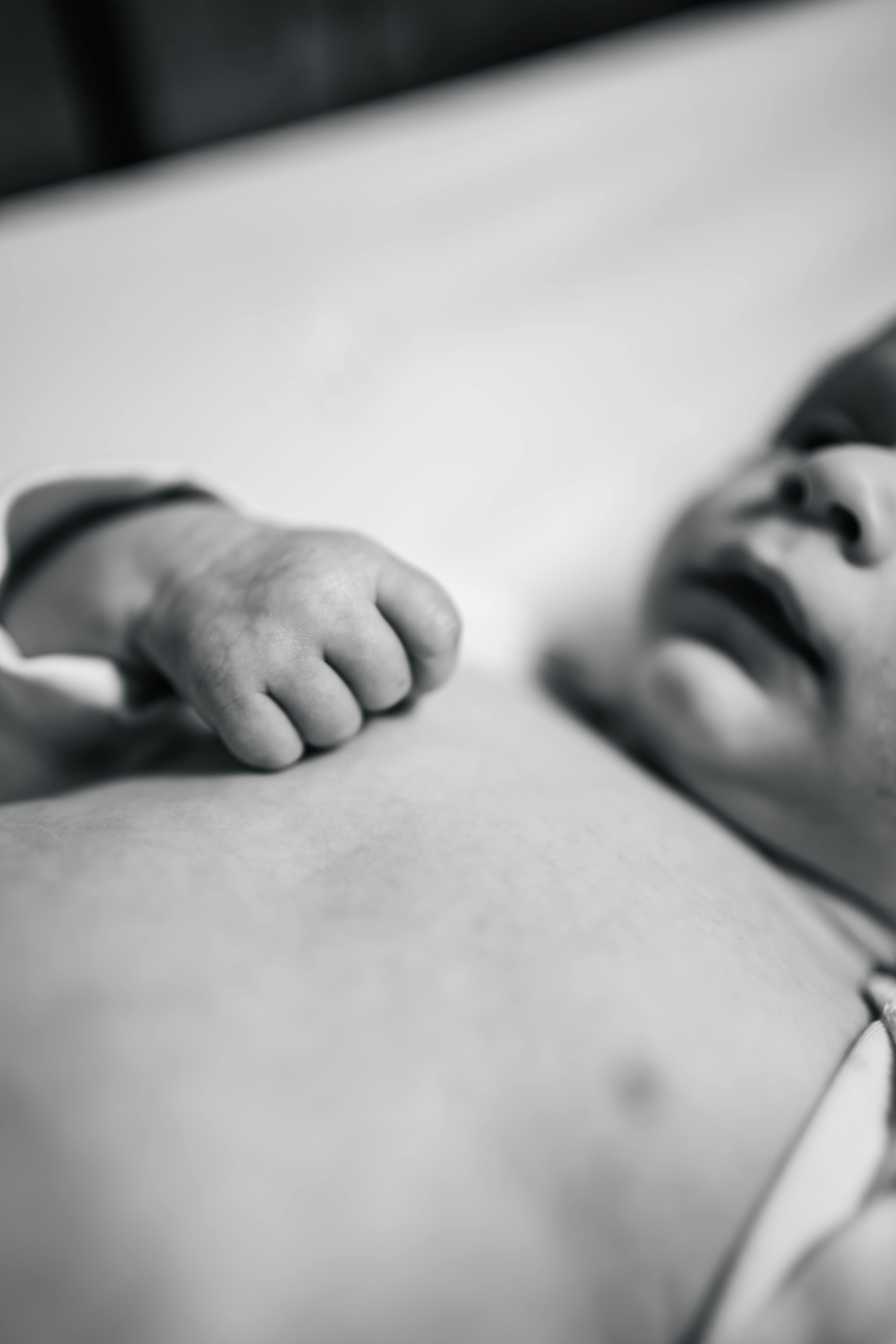 A close-up of a newborn baby | Source: Pexels