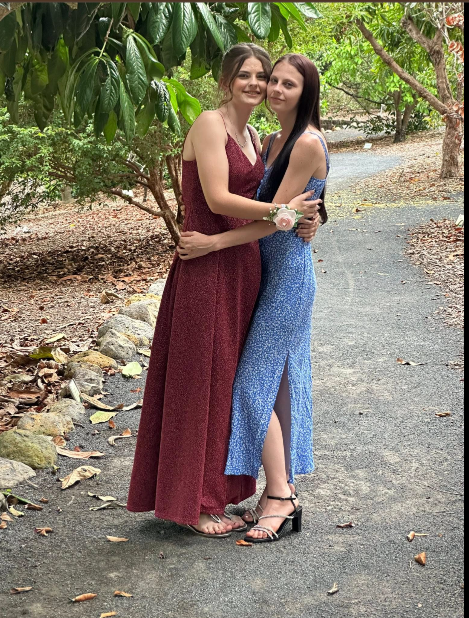 Pheobe Johnson and her sister, dated May 18, 2025 | Source: Facebook/KylieJohnson