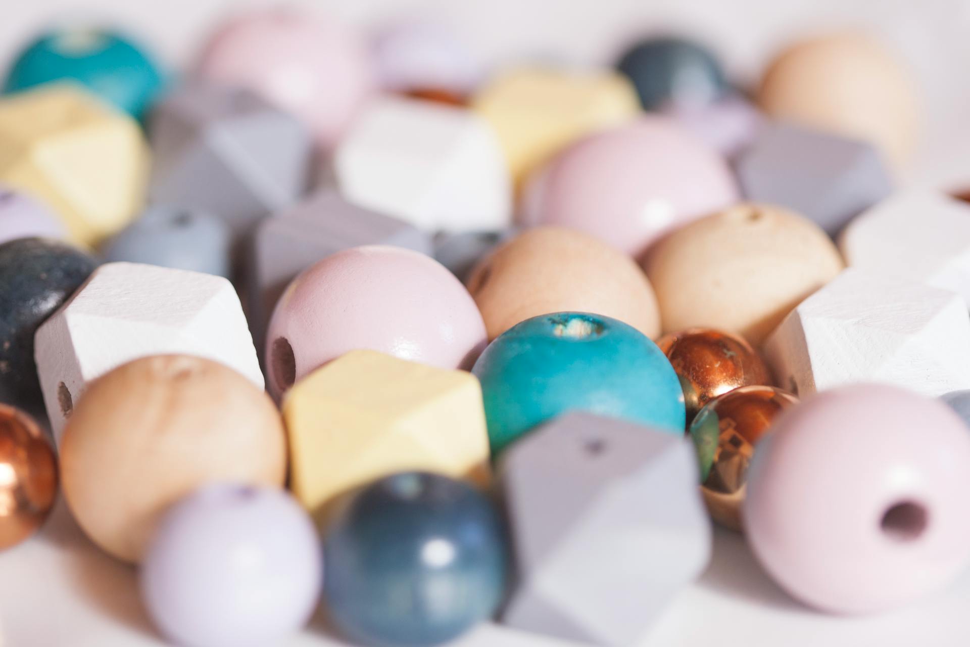 Assorted beads | Source: Pexels