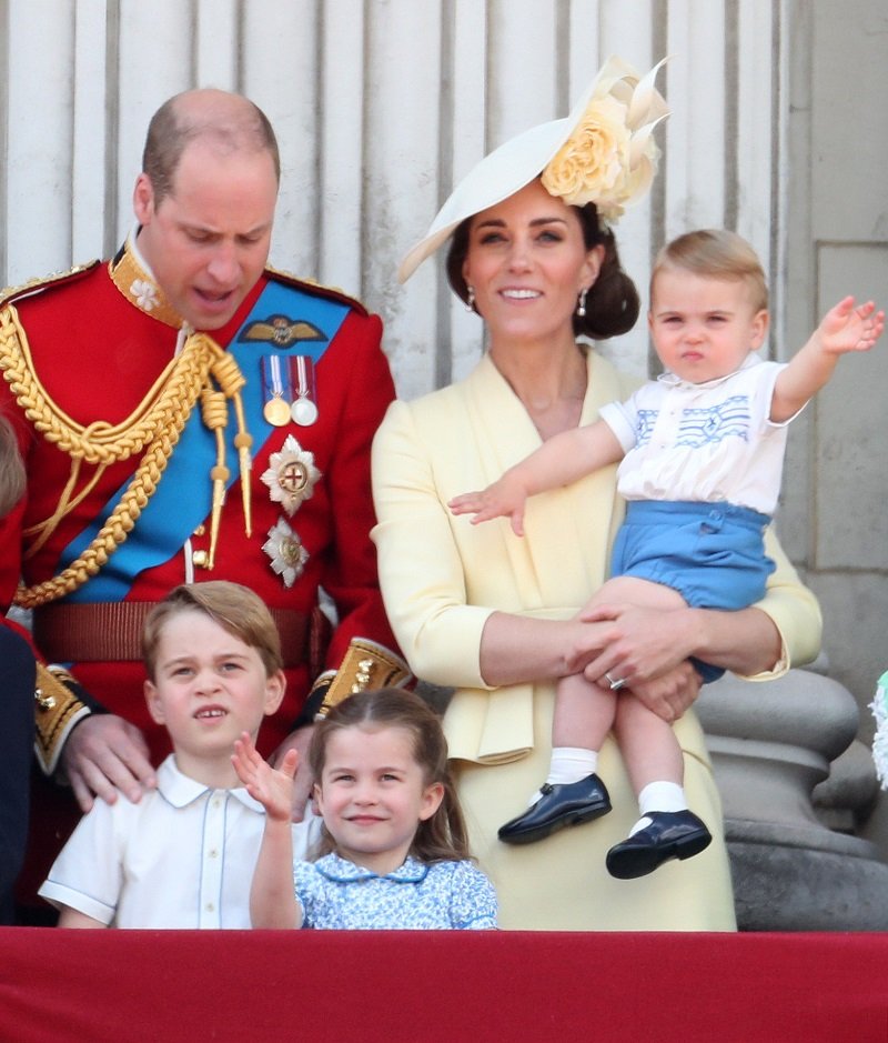 Prinz Louis, Prinz George, Prinz William, Prinzessin Charlotte und Herzogin Kate Middleton am 08. Juni 2019 in London, England | Quelle: Getty Images