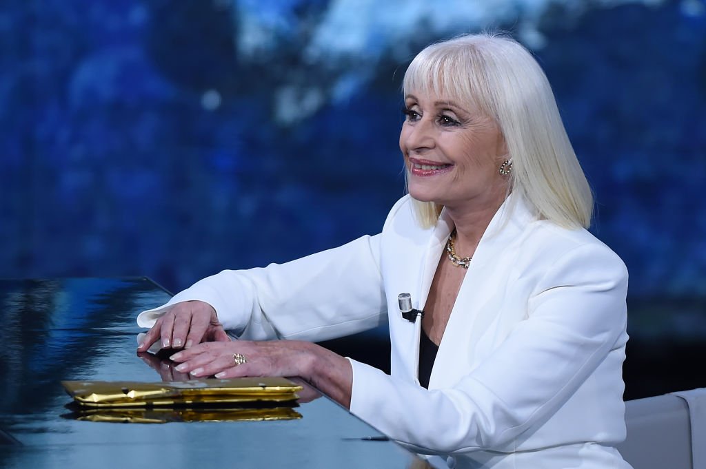 Raffaella Carrà assiste à l'émission de télévision "Che Tempo Che Fa" le 17 novembre 2019 à Milan, en Italie. | Photo : Getty Images