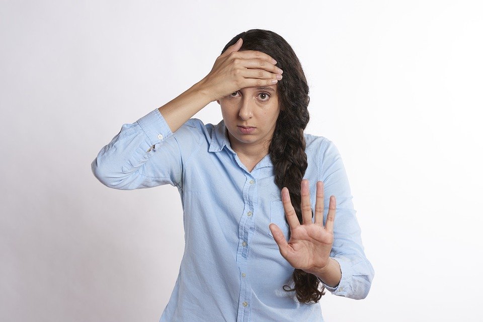 Mujer en shock. | Imagen: Pixabay Mujer en shock. | Imagen: Pixabay