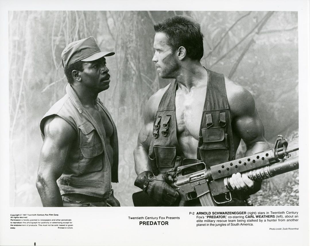 Carl Weathers and Arnold Schwarzenegger on the set of "Predator" | Source: Instagram.com/schwarzenegger