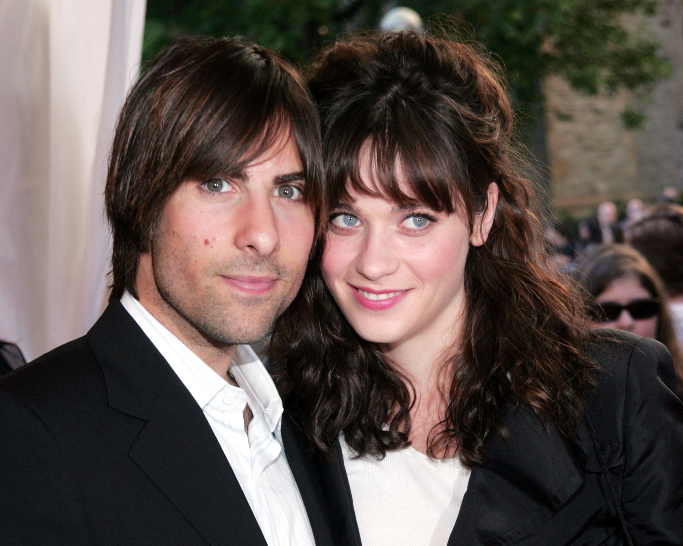 Jason Schwartzman and Zooey Deschanel attend the gala premiere for "I (Heart) Huckabees" at Roy Thomson Hall, during the 2004 Toronto International Film Festival, on September 10, 2004, in Toronto, Canada. | Source: Getty Images