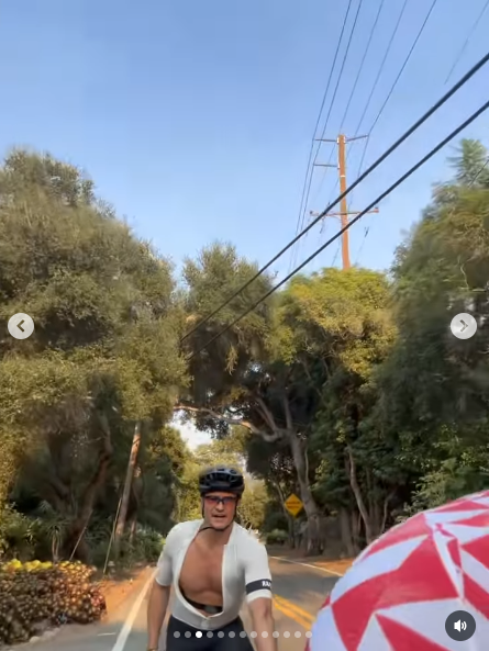 Orlando Bloom cycling, dated August 2025 | Source: Instagram/orlandobloom
