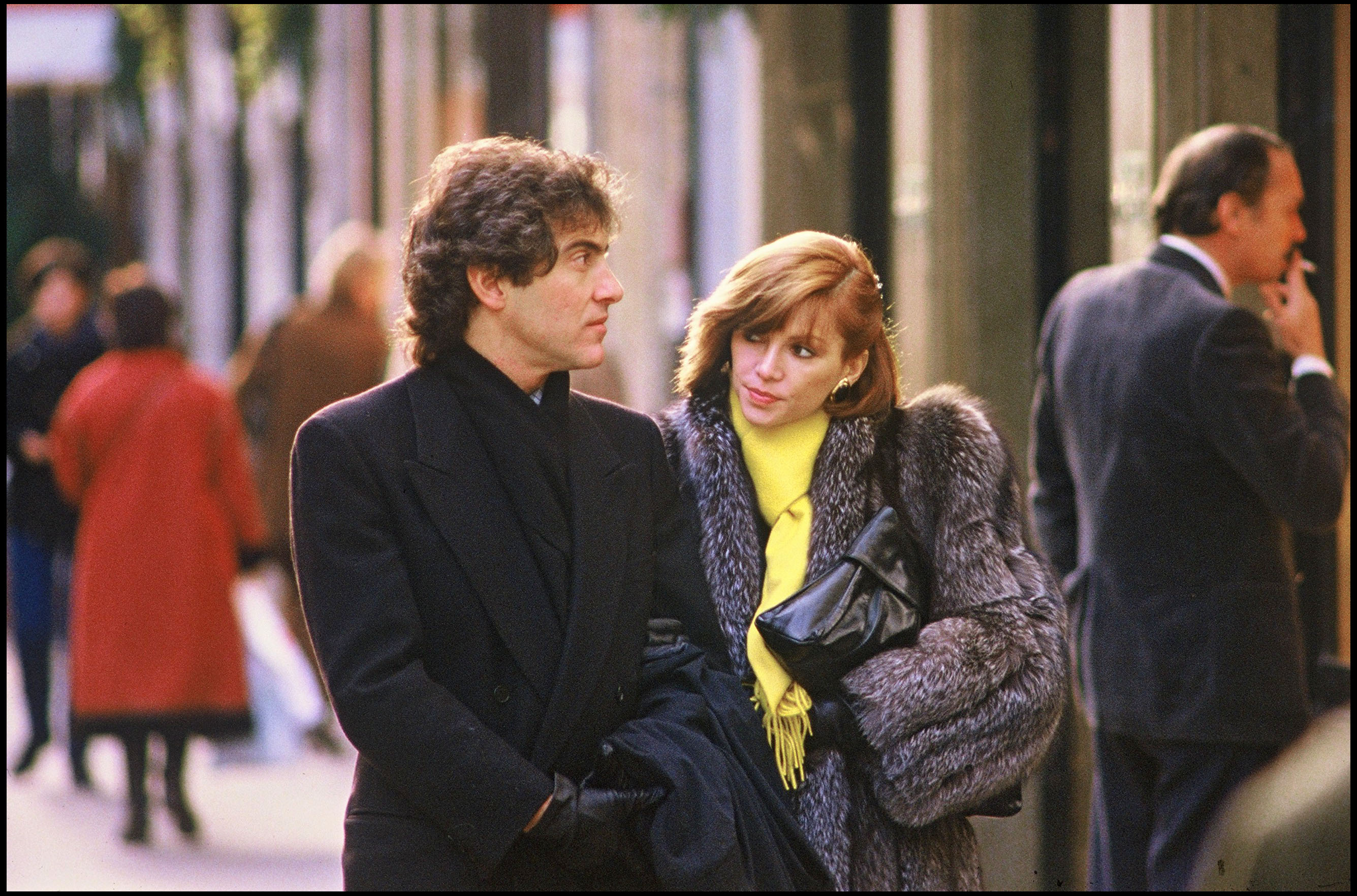 Victoria Principal and Harry Glassman in Paris, France on December 18, 1984 | Source: Getty Images
