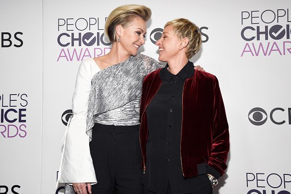 Ellen Degeneres and actress Portia De Rossi pose in the press room during the People's Choice Awards 2017 at Microsoft Theater on January 18, 2017, in Los Angeles, California. | Source: Getty Images.