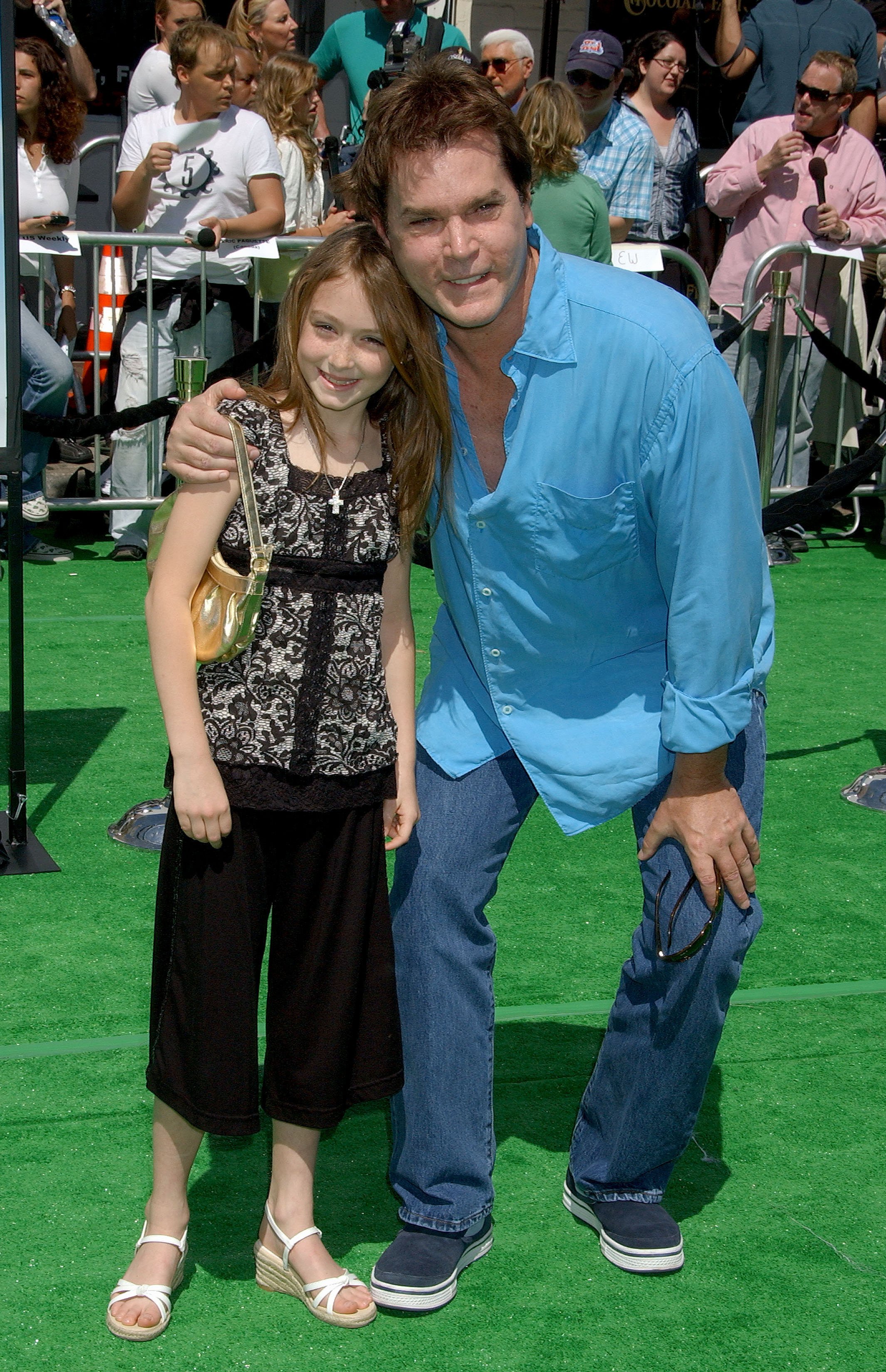 Ray and Karsen Liotta at the "Shrek the Third" Los Angeles premiere in Westwood, California, on  May 6, 2007. | Source: Gregg DeGuire/WireImage/Getty Images