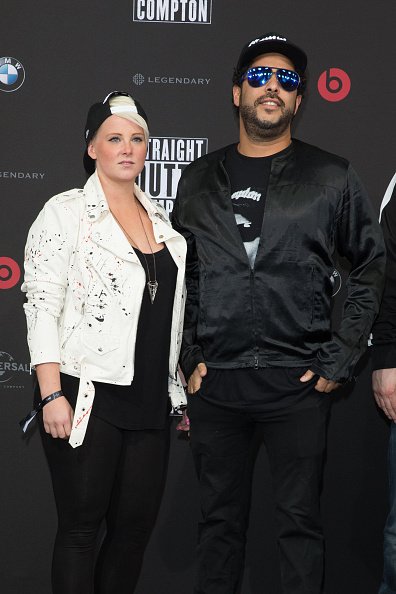 Adel Tawil und seine Frau Lena, 'Straight Outta Compton' European Premiere In Berlin, 2015 | Quelle: Getty Images