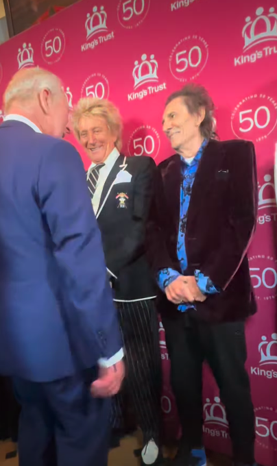 Rod Stewart making his bold claim about Donald Trump to King Charles III as Ronnie Wood stands to the side, posted in May 2026. | Source: Instagram/byrebeccaenglish