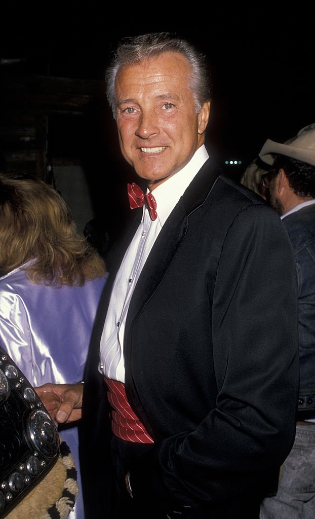 Actor Lyle Waggoner attends Los Angeles Equestrian Center Horse Show on March 17, 1990 in Los Angeles, California.| Photo: Getty Images