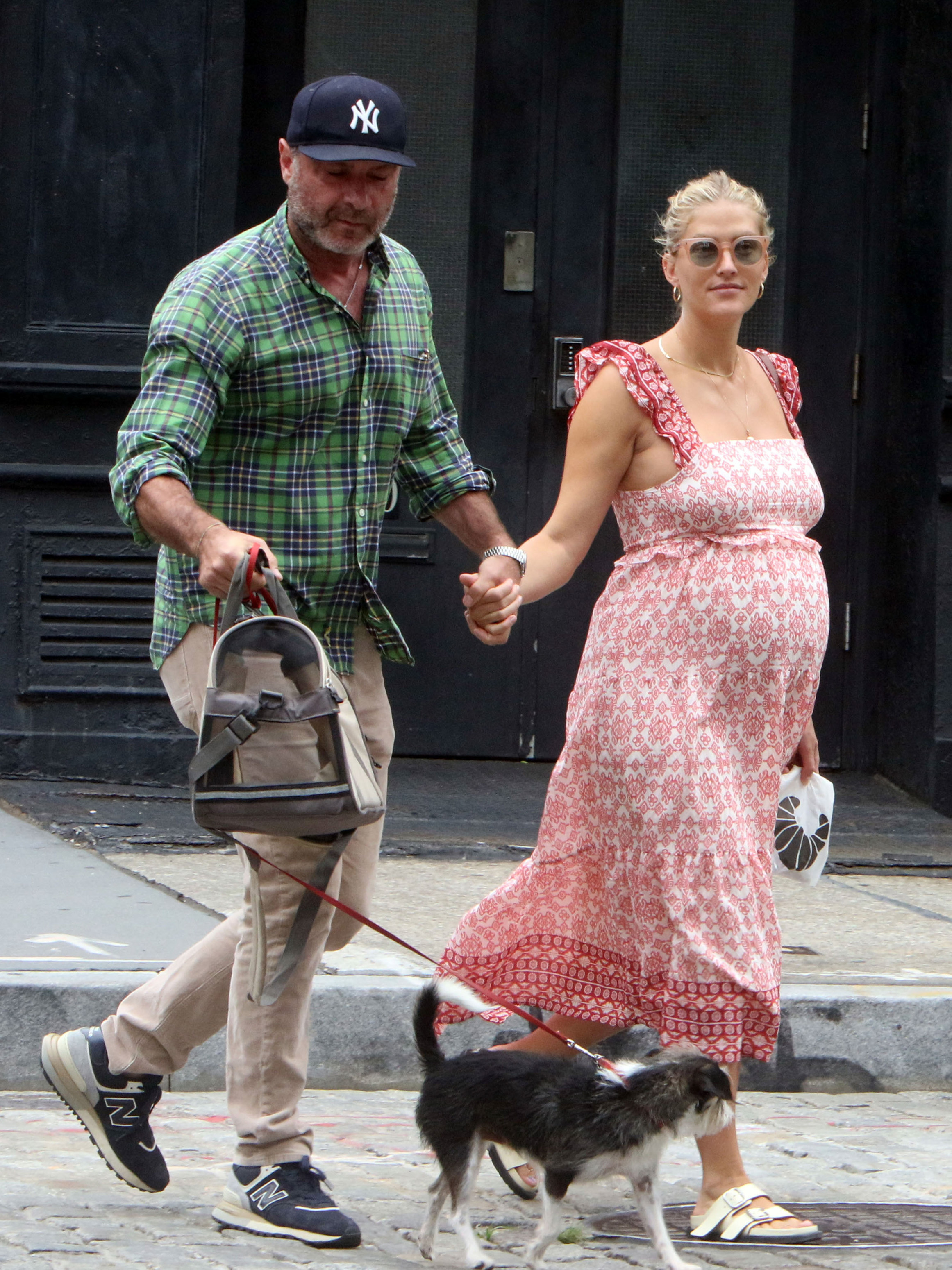 Liev Schreiber and Taylor Neisen on August 14, 2023 in New York City. | Source: Getty Images