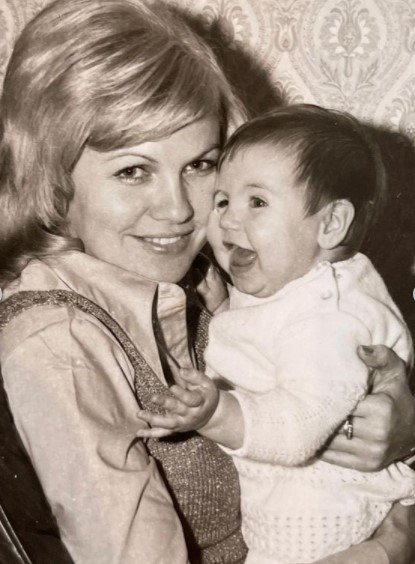Heidi Klum teilt selltens Foto mit Mutter Erna aus der Vergangenheit. I Quelle: instagram.com/heidiklum