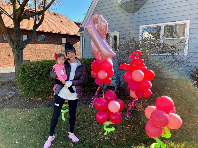 Shelly Battista and her oldest daughter pose outside on her 2nd birthday, dated January 12, 2023 | Source: Facebook/northwesternmedicine